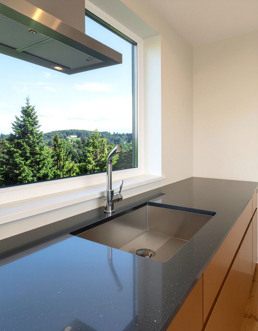 Undermount Sink - 30 clean-lined kitchen ideas