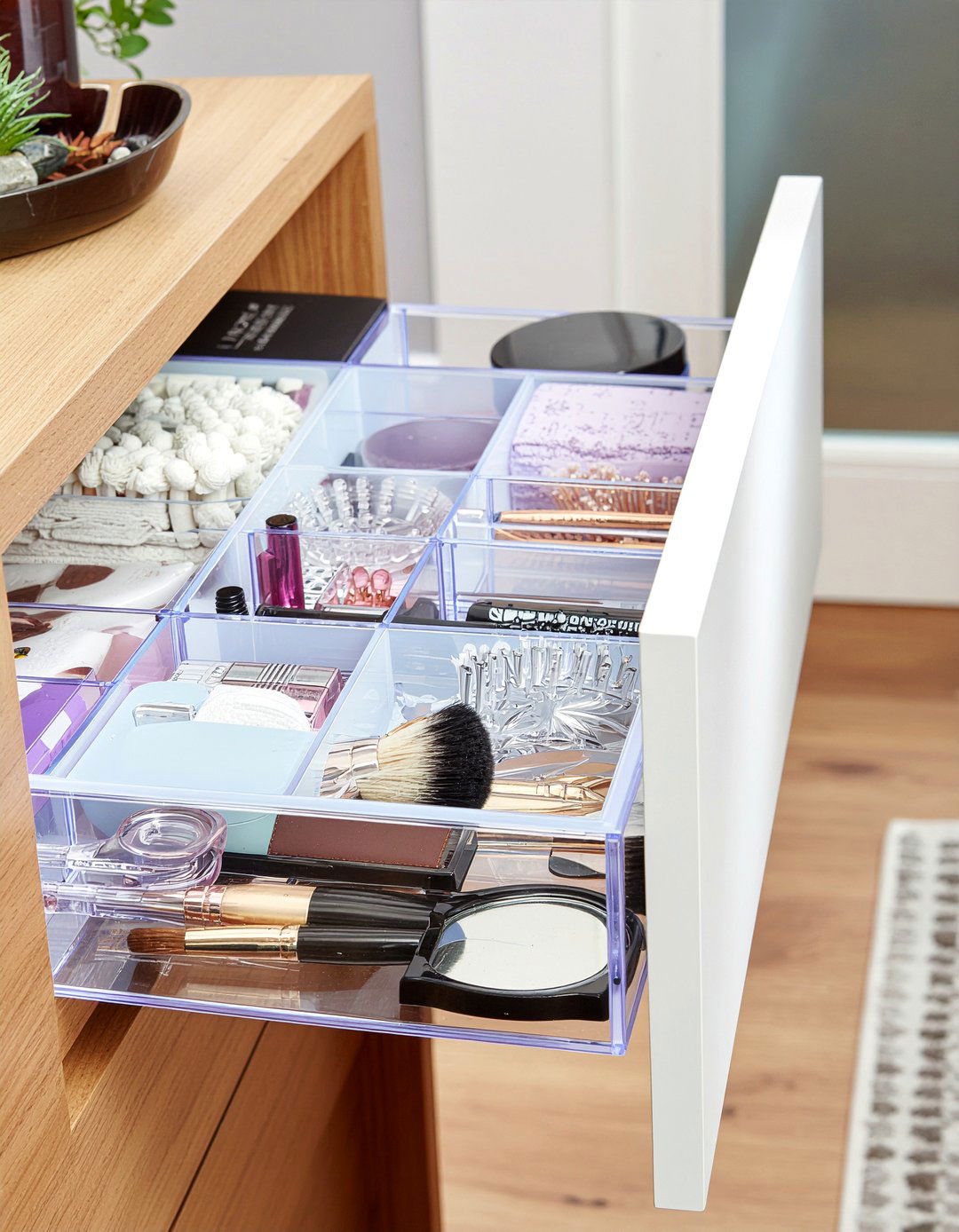 Vanity drawer dividers - 30 bathroom creative storage ideas