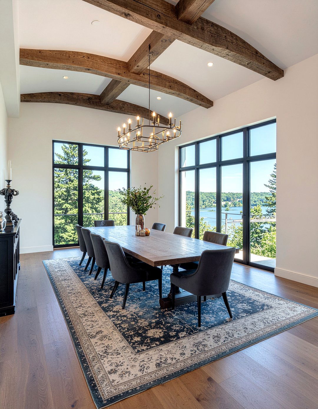 Vaulted ceiling with beams - 30 riverside dining room ideas