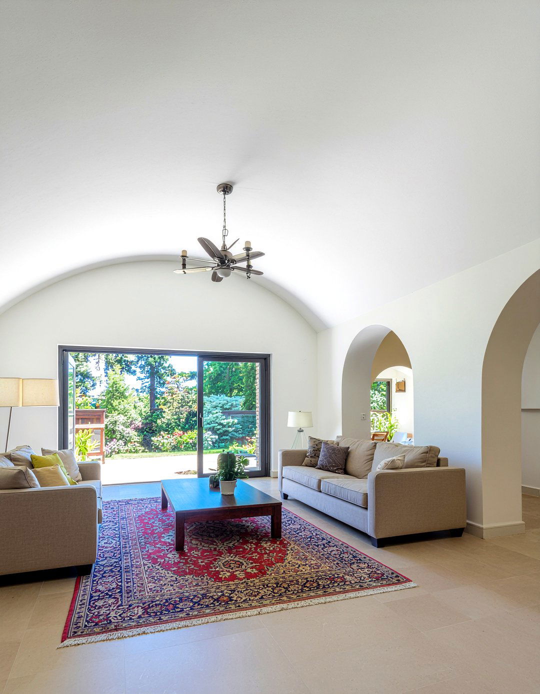 Vaulted drop ceiling - 30 living room suspended ceiling ideas