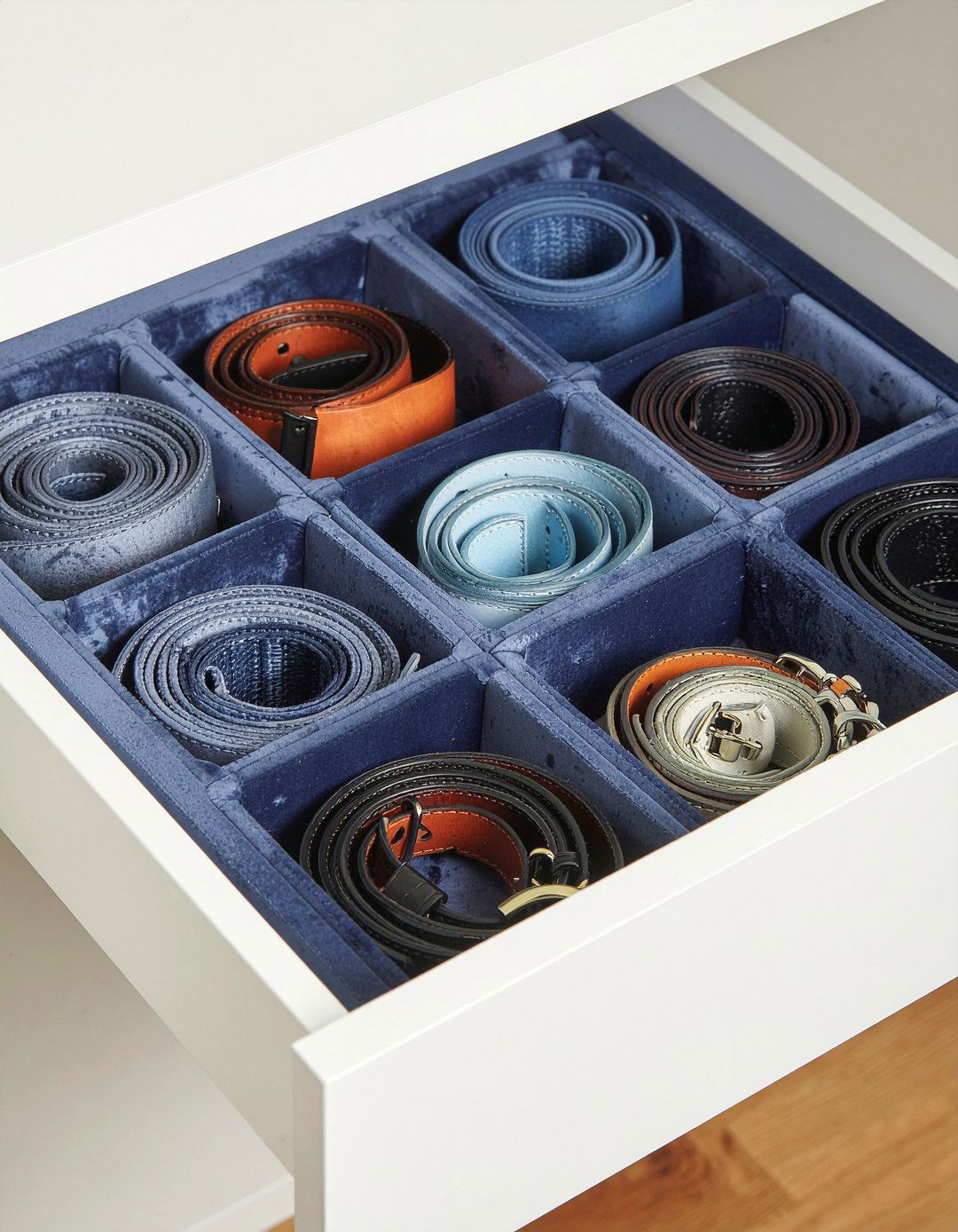 Velvet Belt Tray - 30 bedroom belt organizers