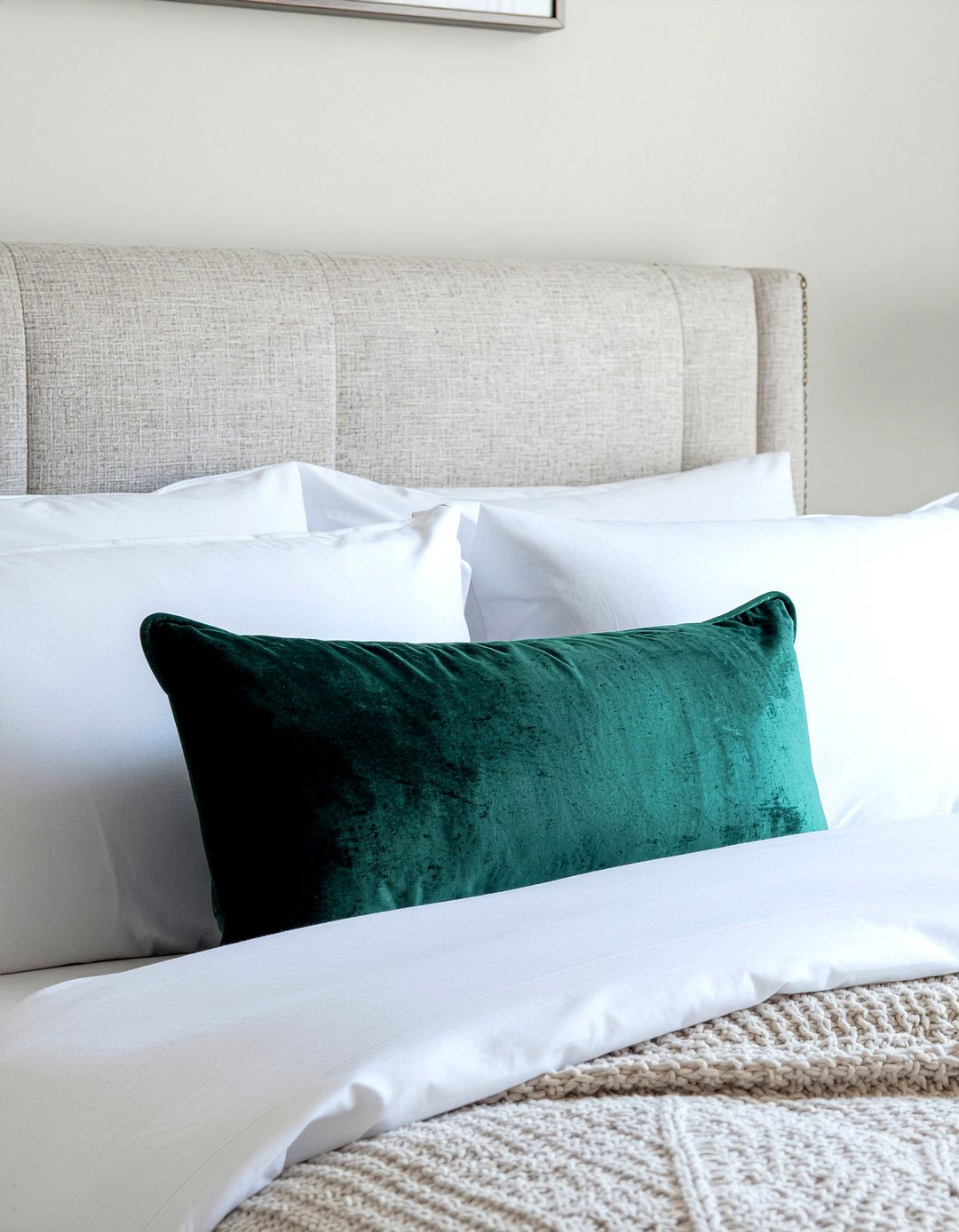 Velvet lumbar pillow - 30 bedroom decorative pillows