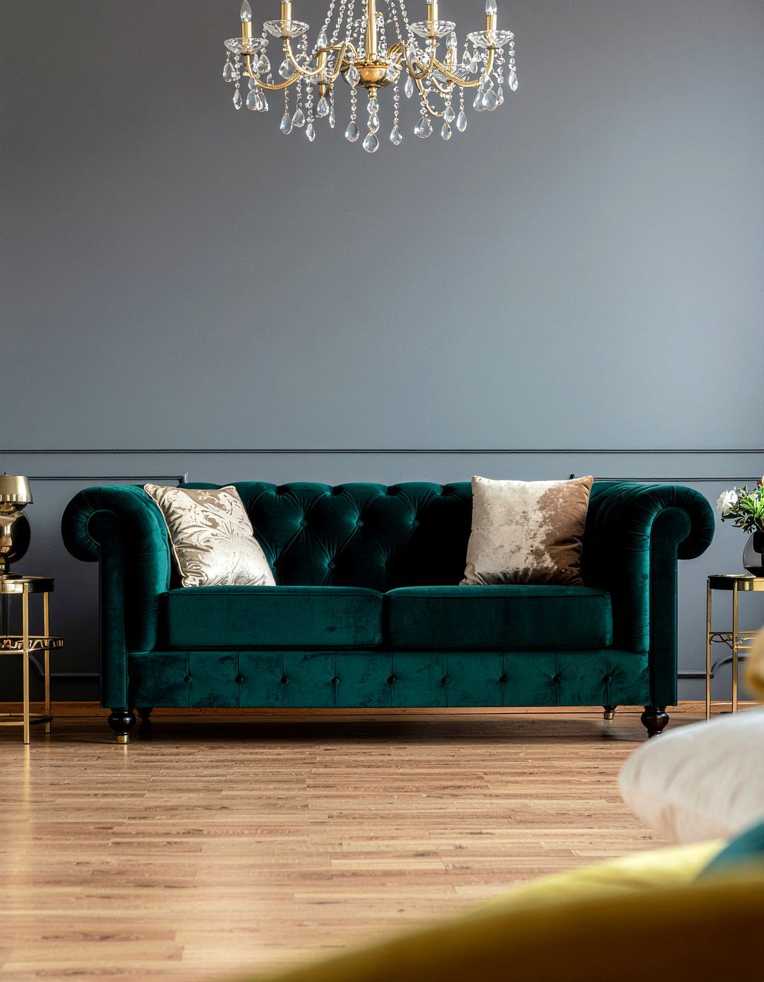 Velvet rolled arm sofa decor - 30 living room rolled arm sofa ideas