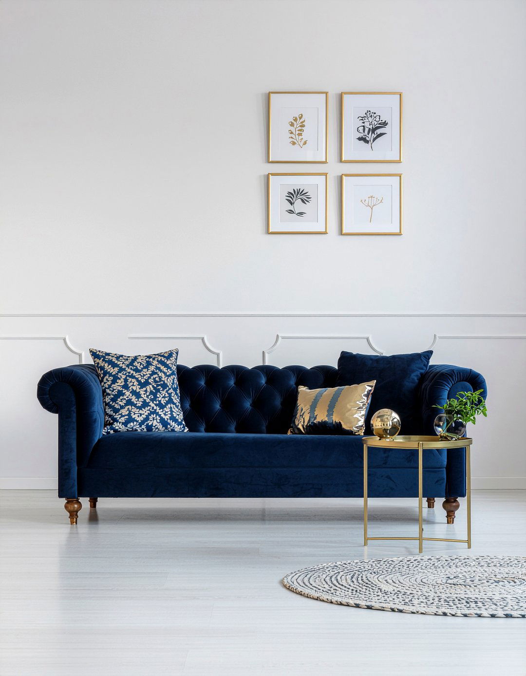 Velvet sofa styling - 30 Georgian living room ideas