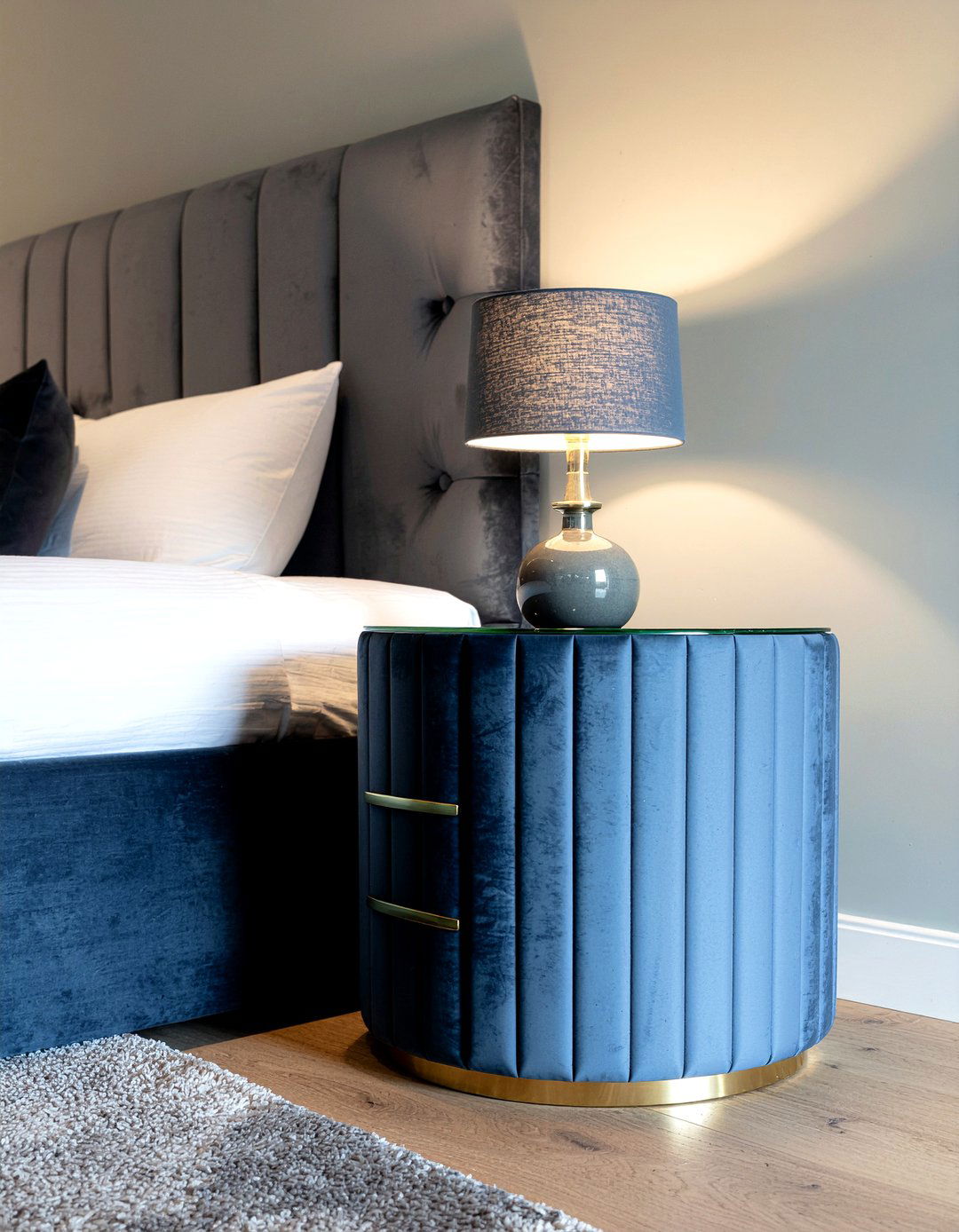 Velvet upholstered nightstand - 30 bedroom nightstands