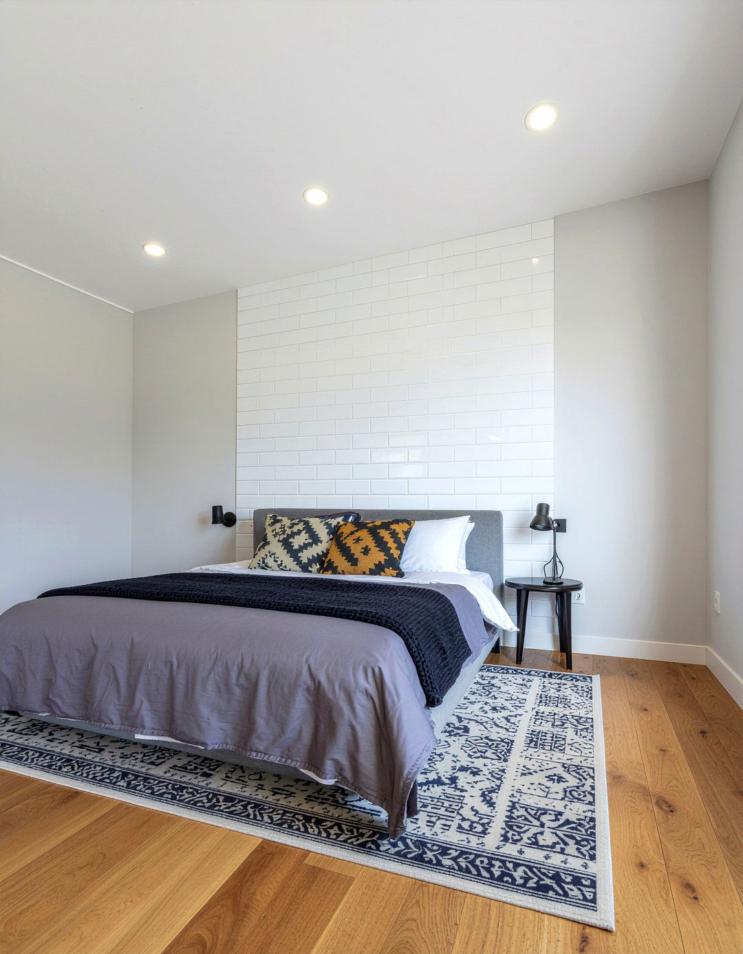 Vertical Subway Tile - 30 bedroom tile designs