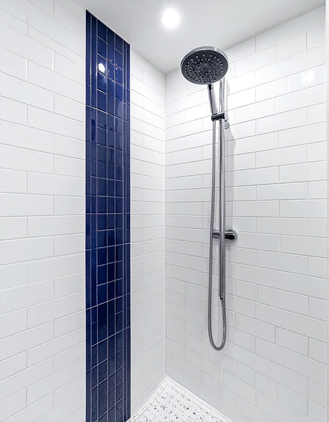 Vertical penny tile stripe - 30 penny tile bathroom ideas