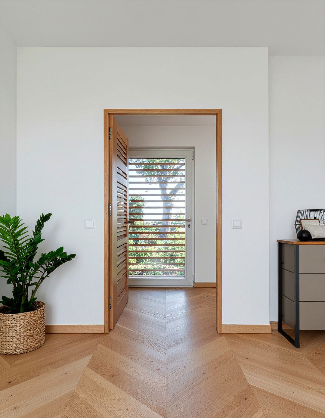 Vertical slat door - 30 bedroom door designs