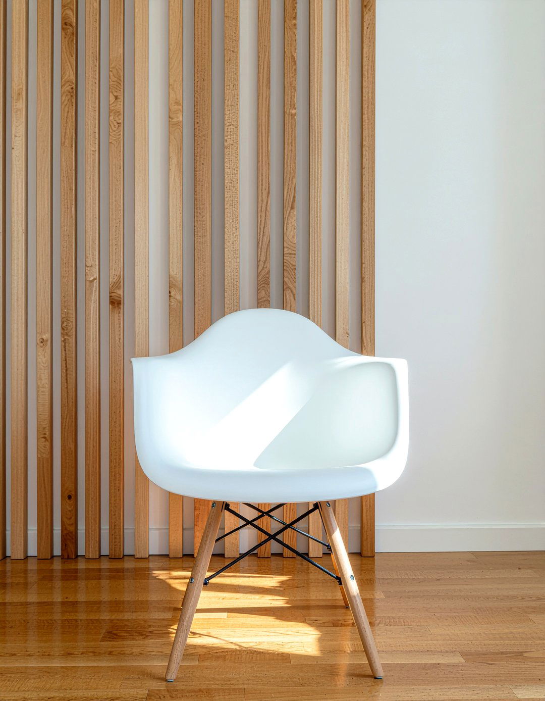 Vertical wall paneling - 30 low ceiling living room ideas