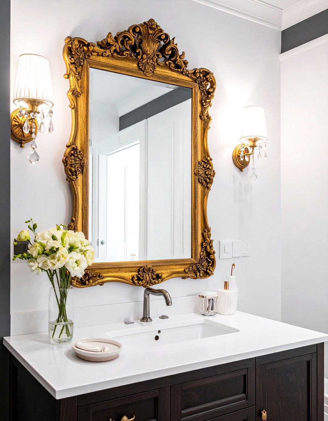 Victorian Mirror Frames - 30 eclectic bathroom ideas