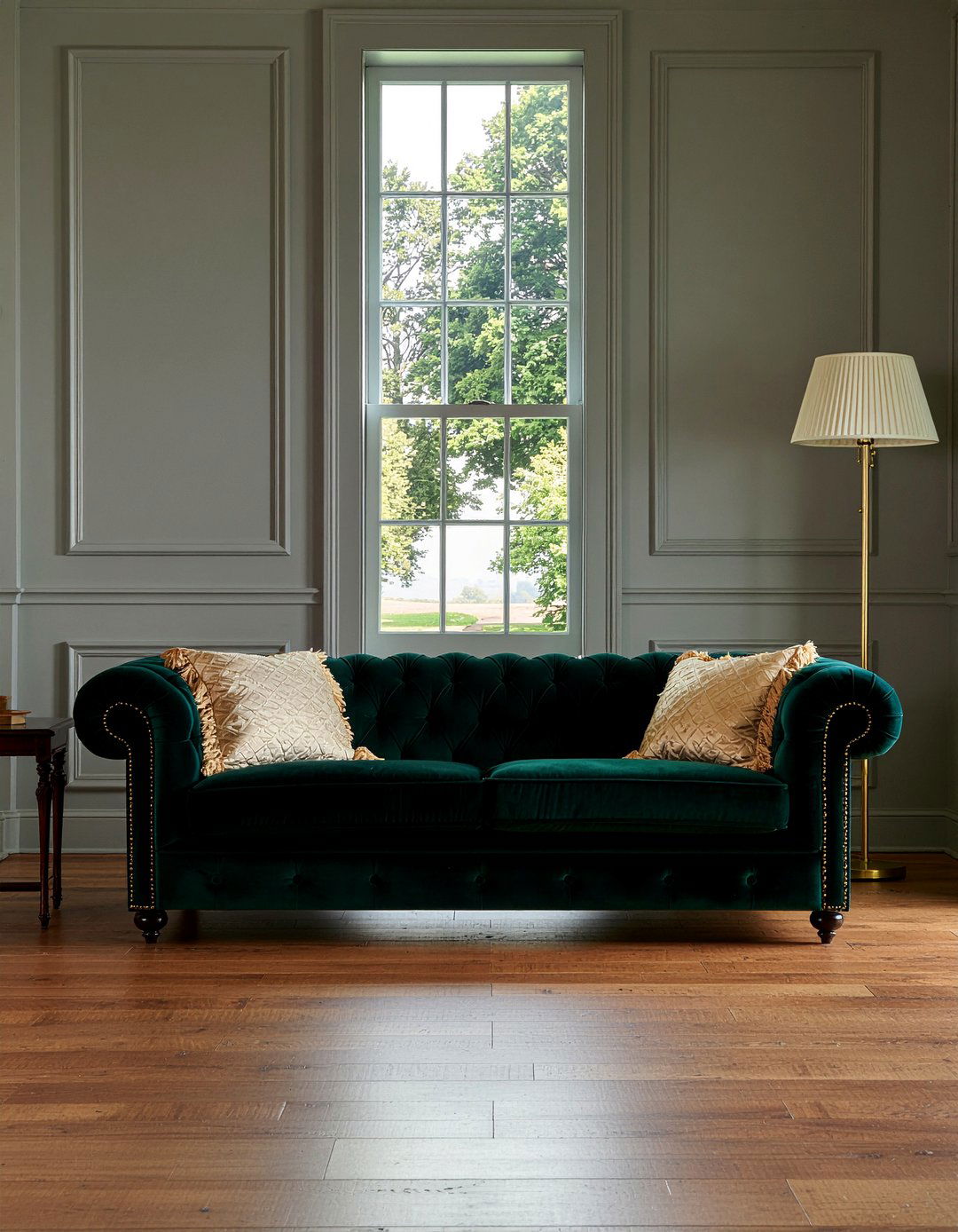 Victorian Velvet Chesterfield Sofa - 30 living room Victorian furniture ideas