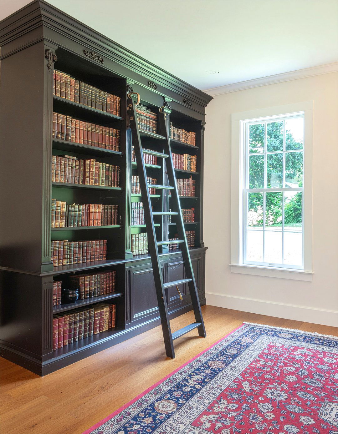 Victorian living room bookshelf - 30 Victorian living room ideas