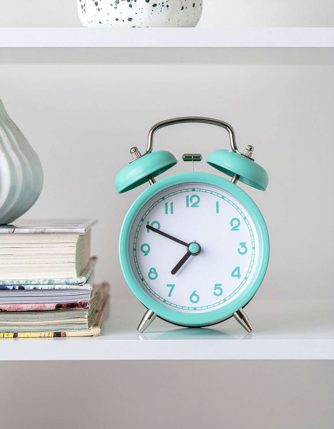 Vintage Alarm Clock For Shelf - 30 living room vintage clocks