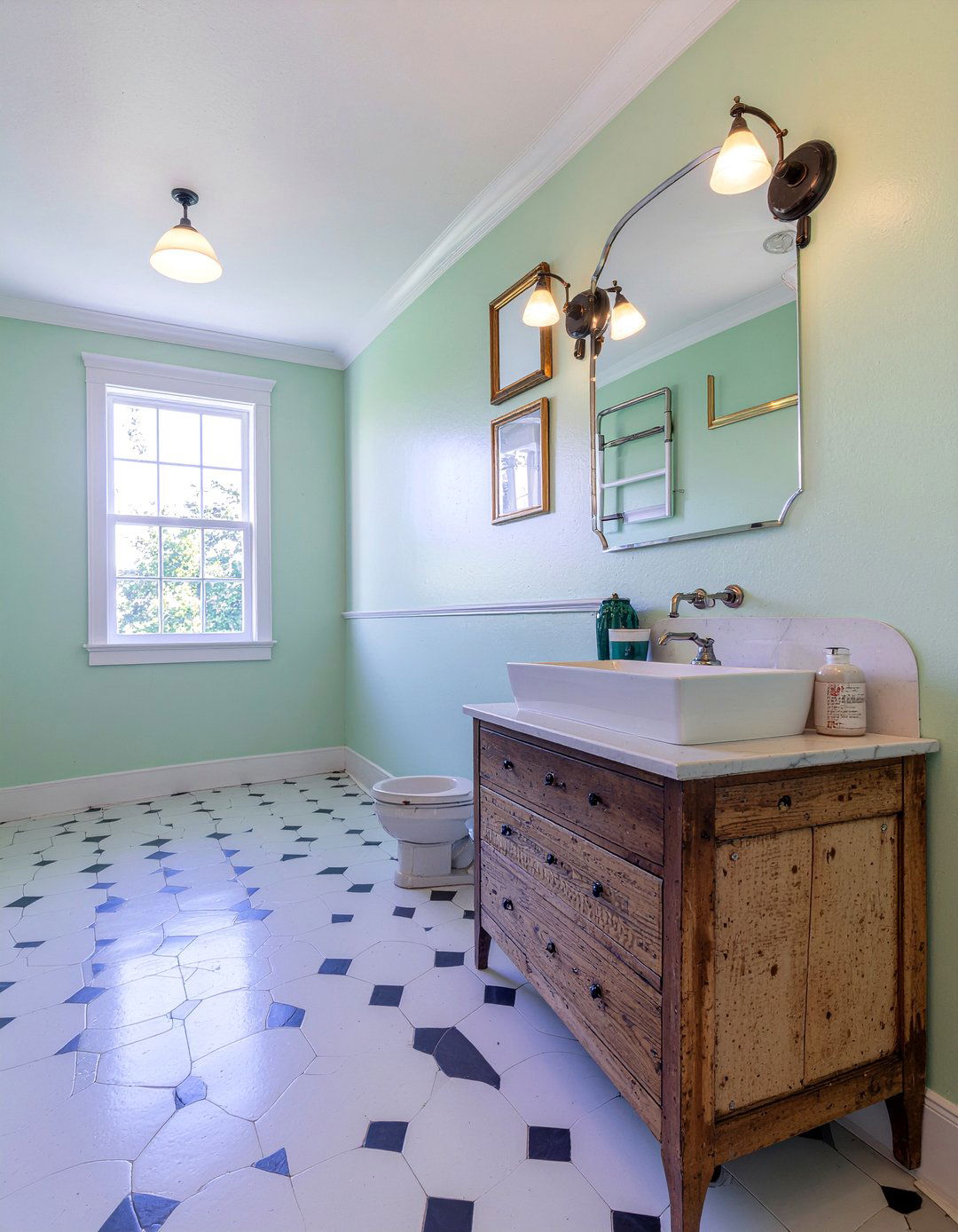 Vintage Half Bathroom - 30 half bathroom ideas