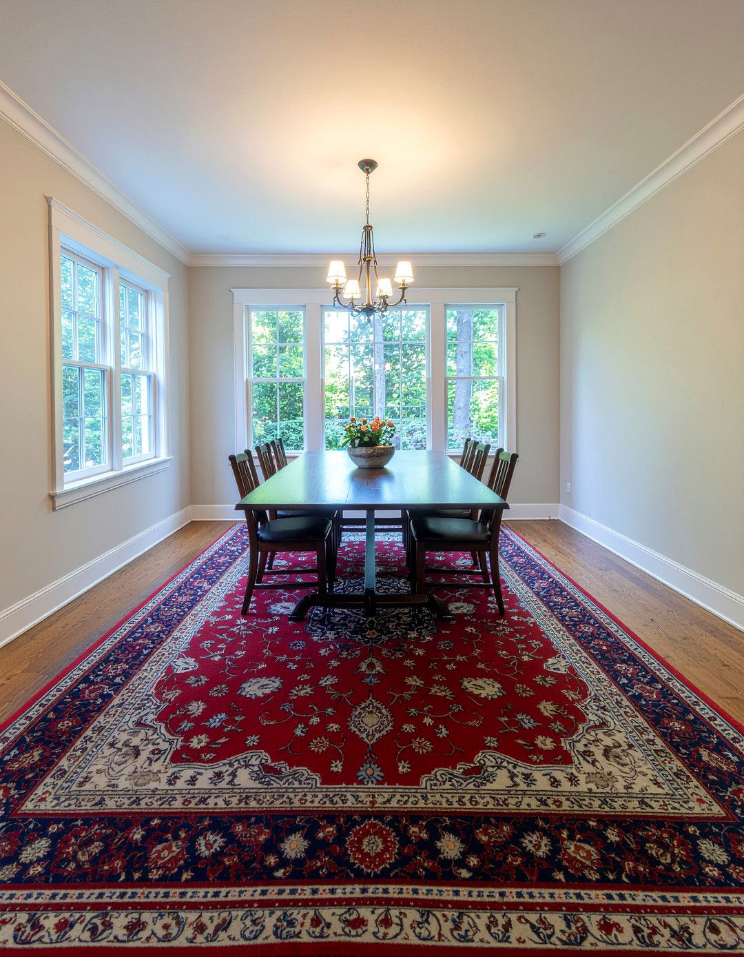 Vintage Persian Rug - 30 heritage home dining room ideas