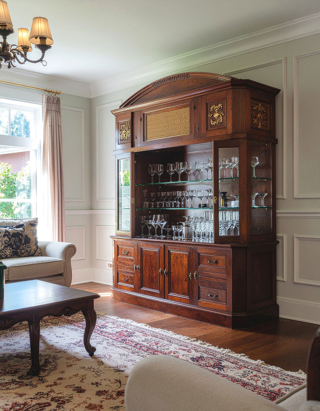 Vintage Radio Bar - 30 repurposed living room ideas