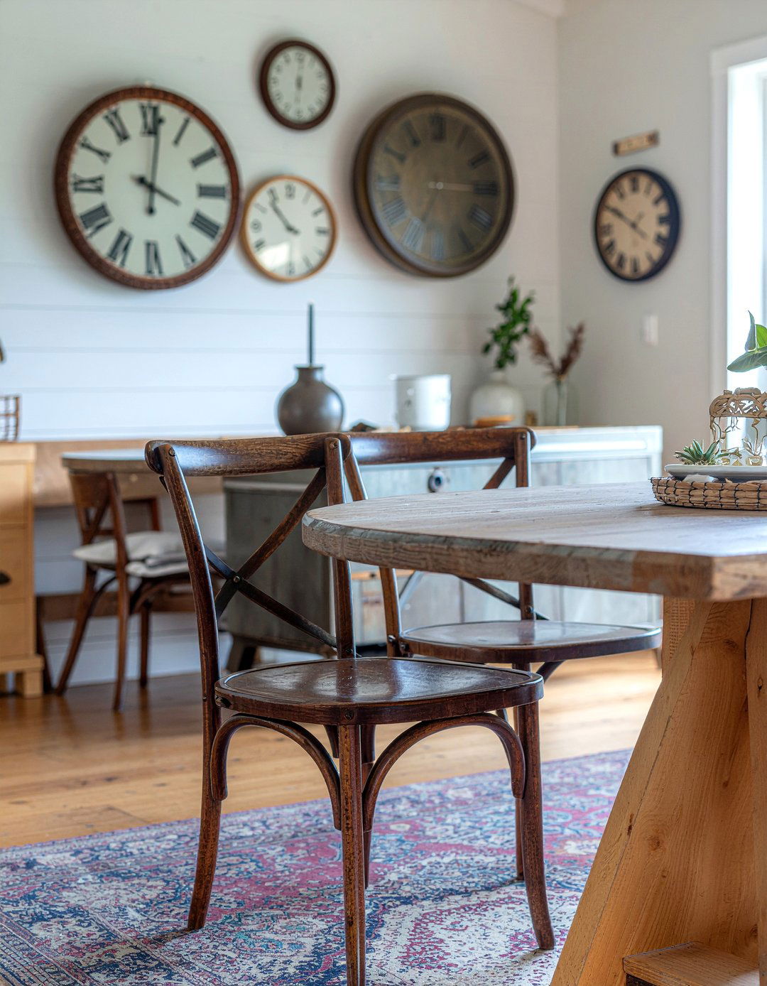 Vintage Style Dining Chair - 30 cross back dining chair ideas