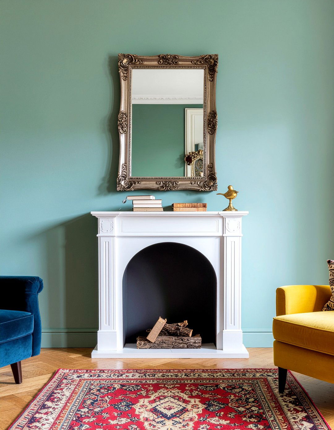 Vintage mantel - 30 living room mantel styling ideas