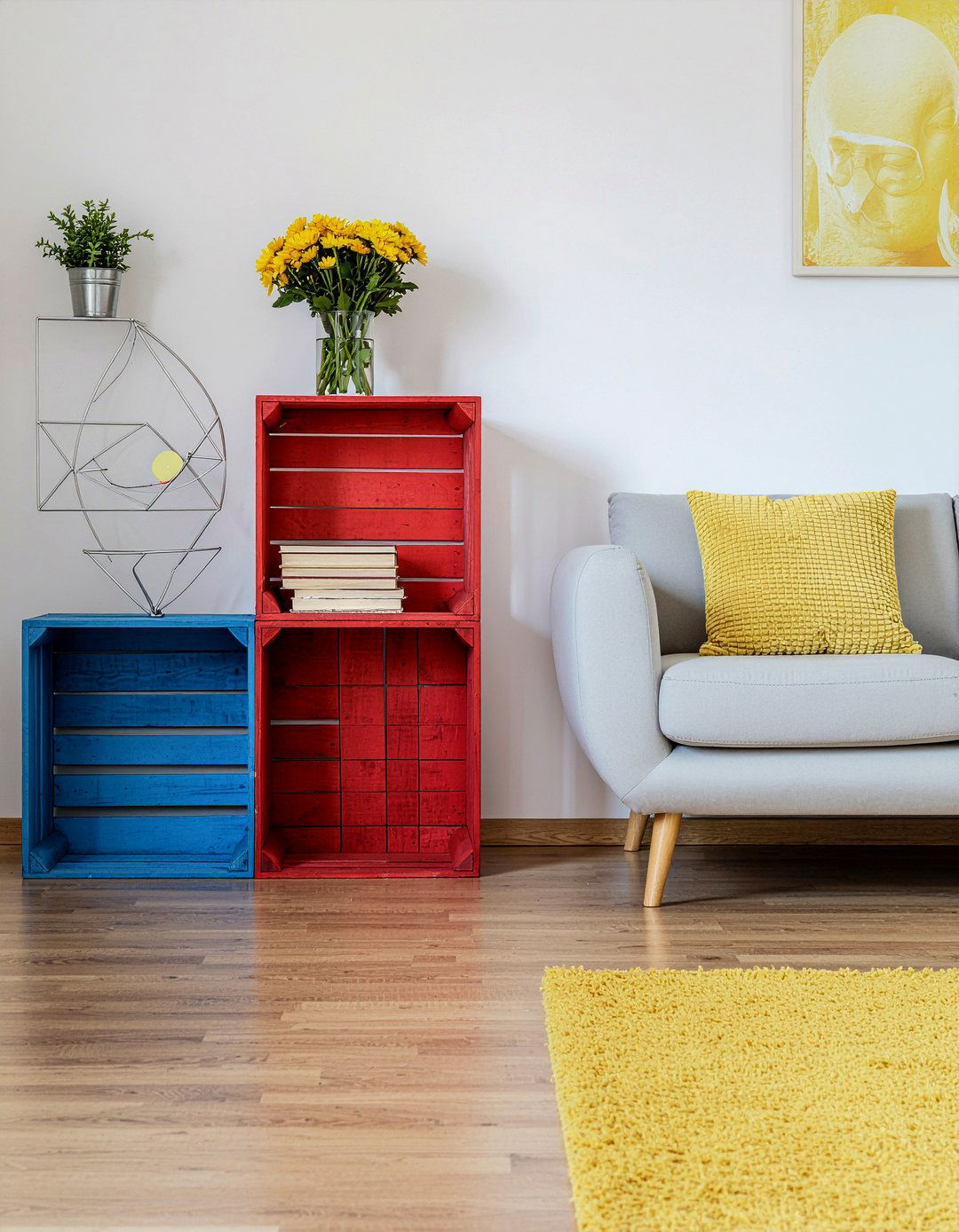 Vintage milk crate shelving - 30 living room salvaged furniture ideas