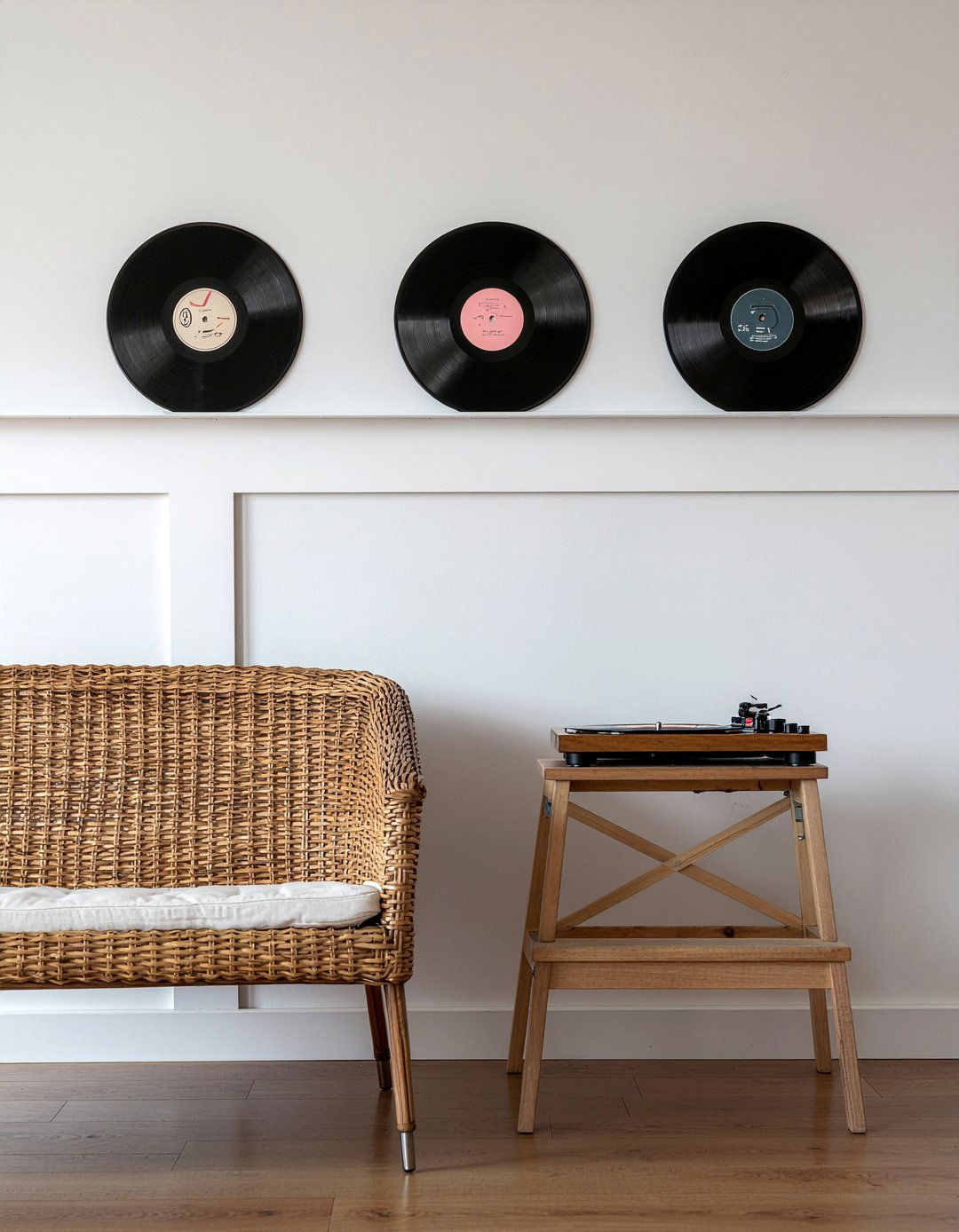 Vinyl Record Wall - 30 K-pop bedroom ideas