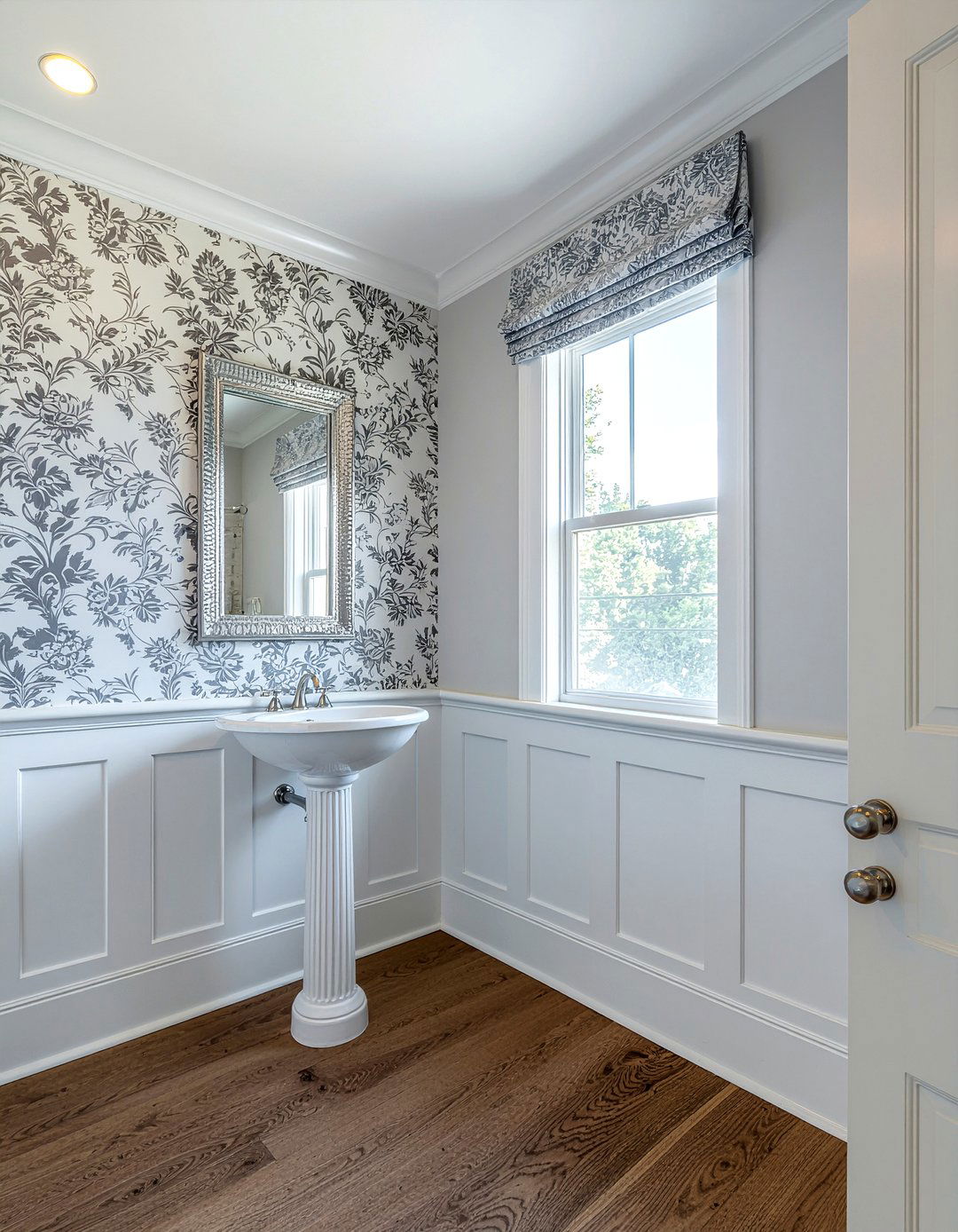 Wainscoting Powder Room - 30 half bathroom ideas
