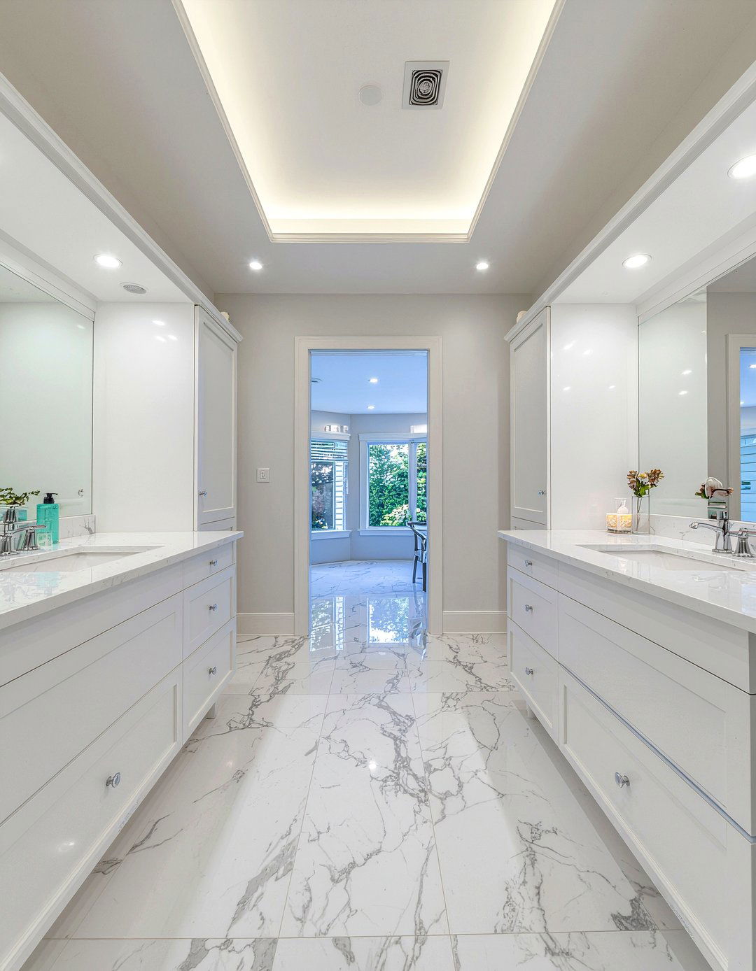 Walk Through Closet - 30 master bathroom layout ideas