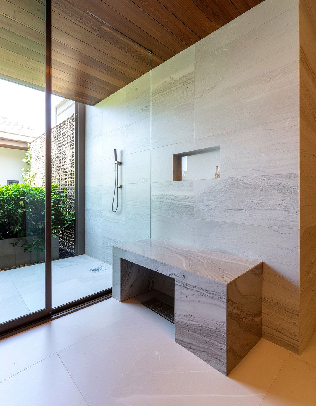 Walk in shower - 30 bathroom design principles