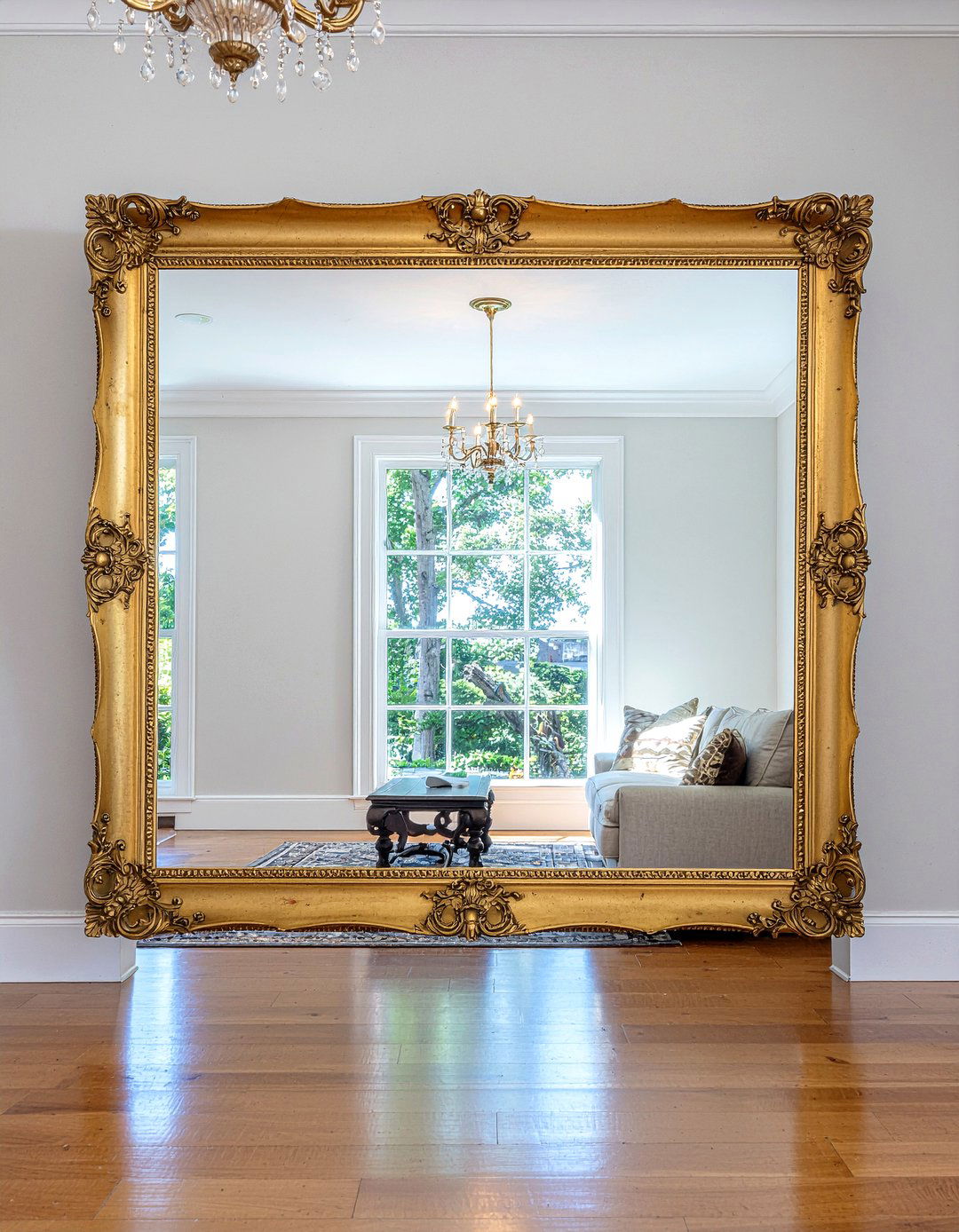 Wall Mirror - 30 living room upgrade ideas