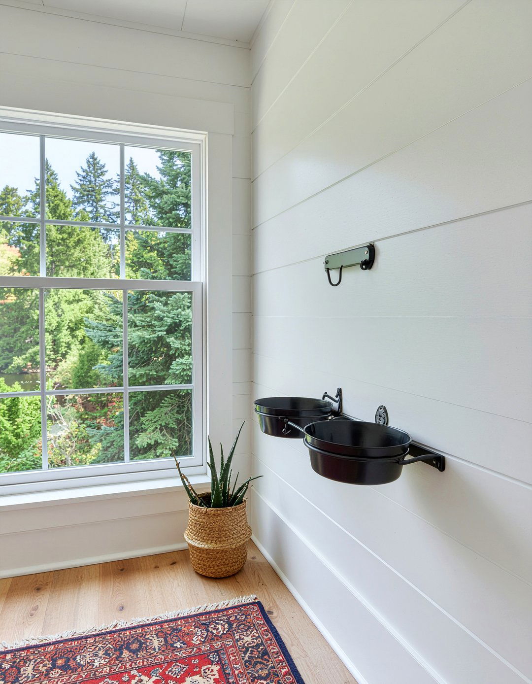 Wall Mounted Dog Bowls - 30 dog-friendly dining room ideas