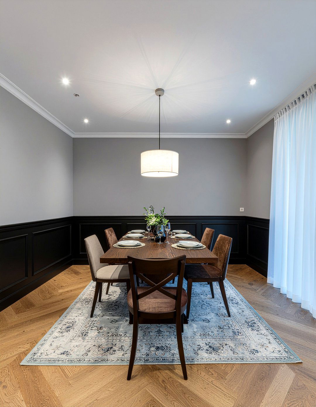 Wall paneling dining design - 30 luxury dining room ideas