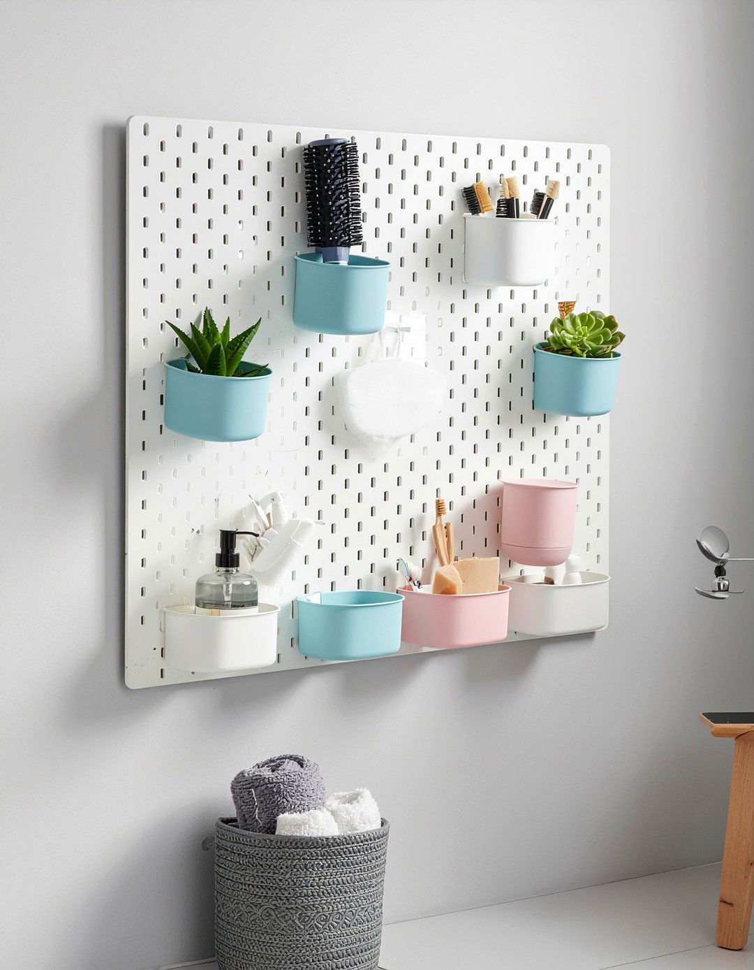 Wall pegboard organizer - 30 bathroom optimization ideas