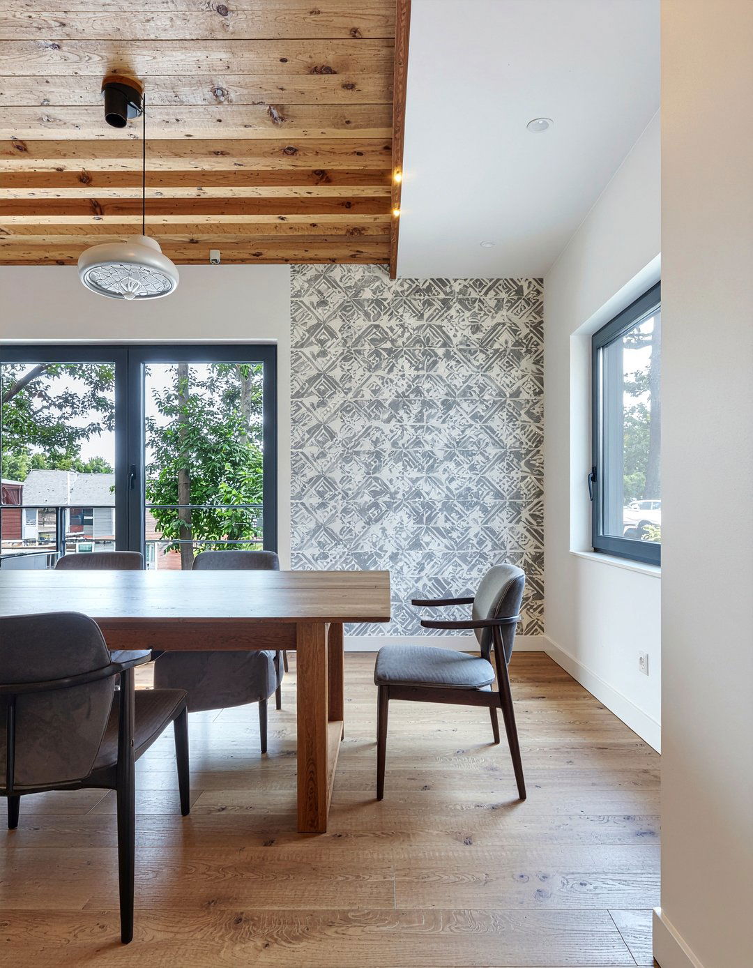 Wallpaper Accent Wall Dining Room - 30 dining room balance ideas