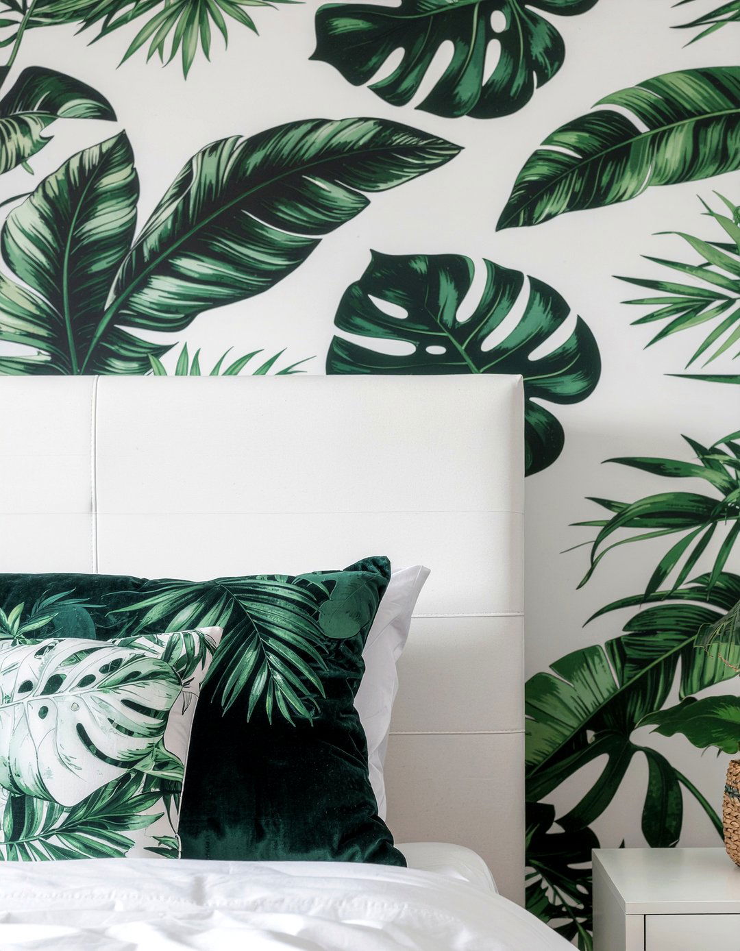 Wallpaper accent wall - 30 custom bedroom ideas