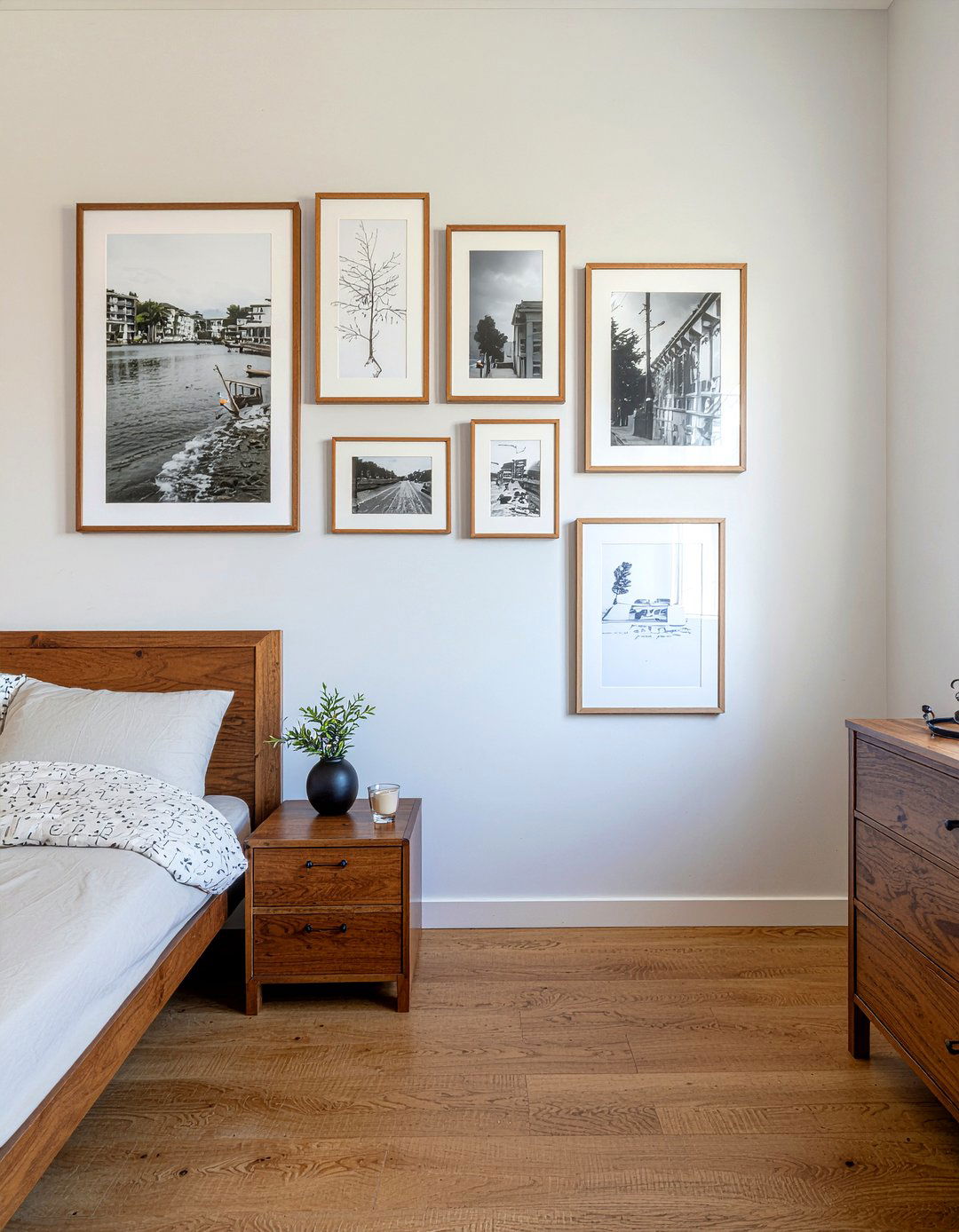 Walnut Picture Frames On Wall - 30 bedroom walnut furniture ideas