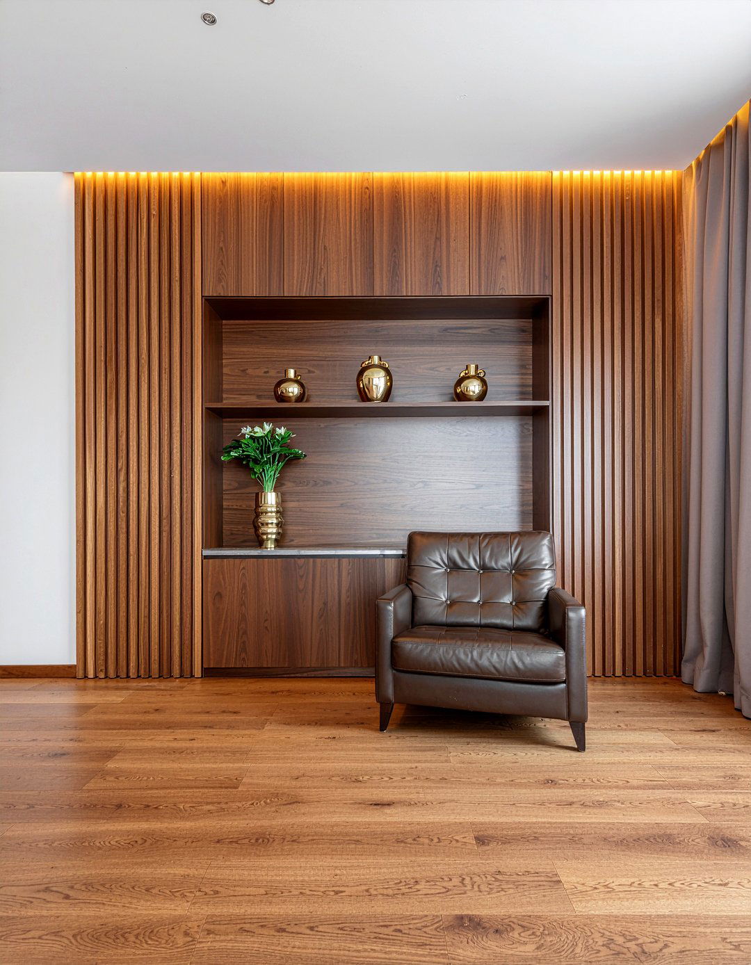 Walnut wood paneling - 30 mid-century glam living room ideas