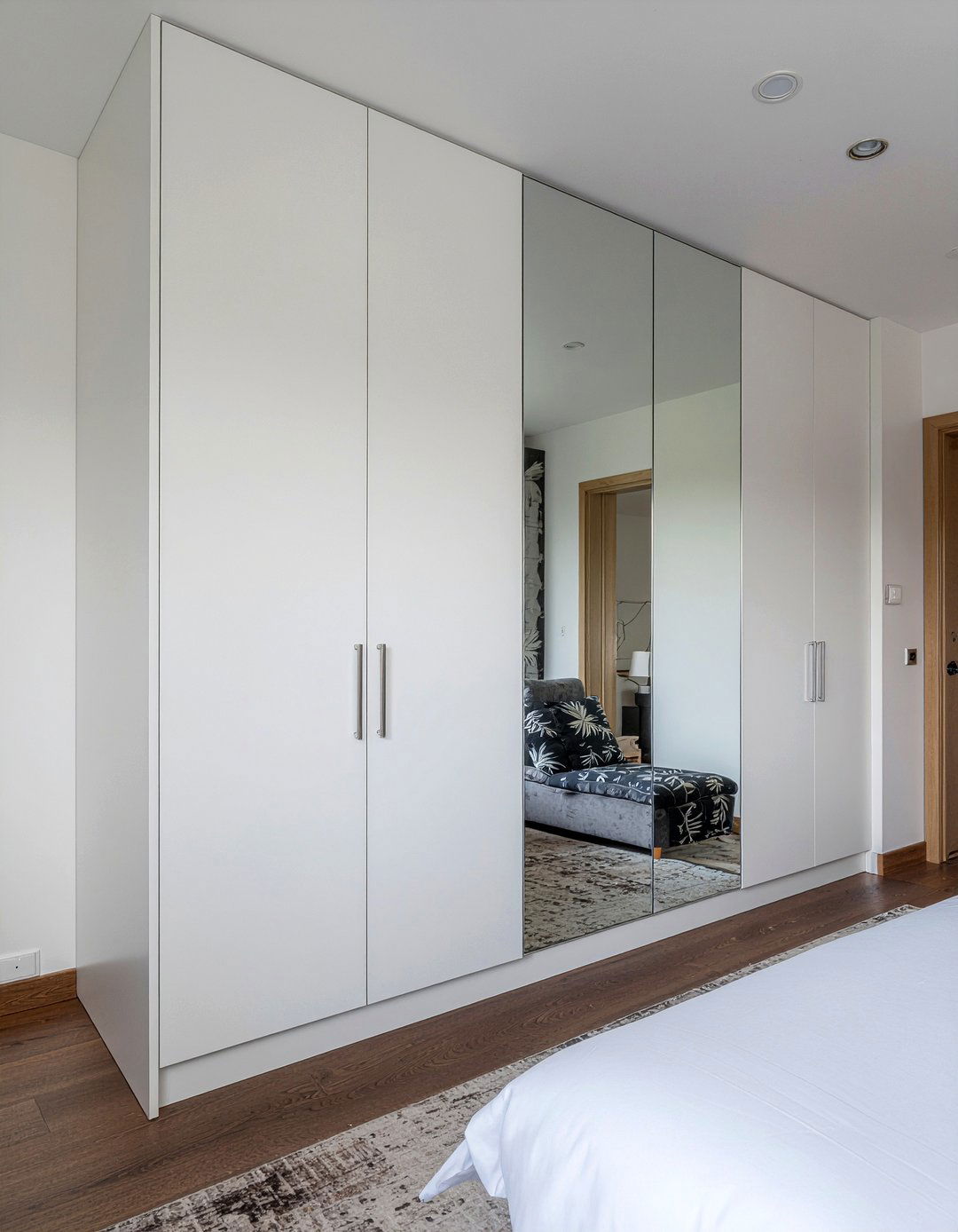 Wardrobe Room Divider - 30 bedroom partition ideas