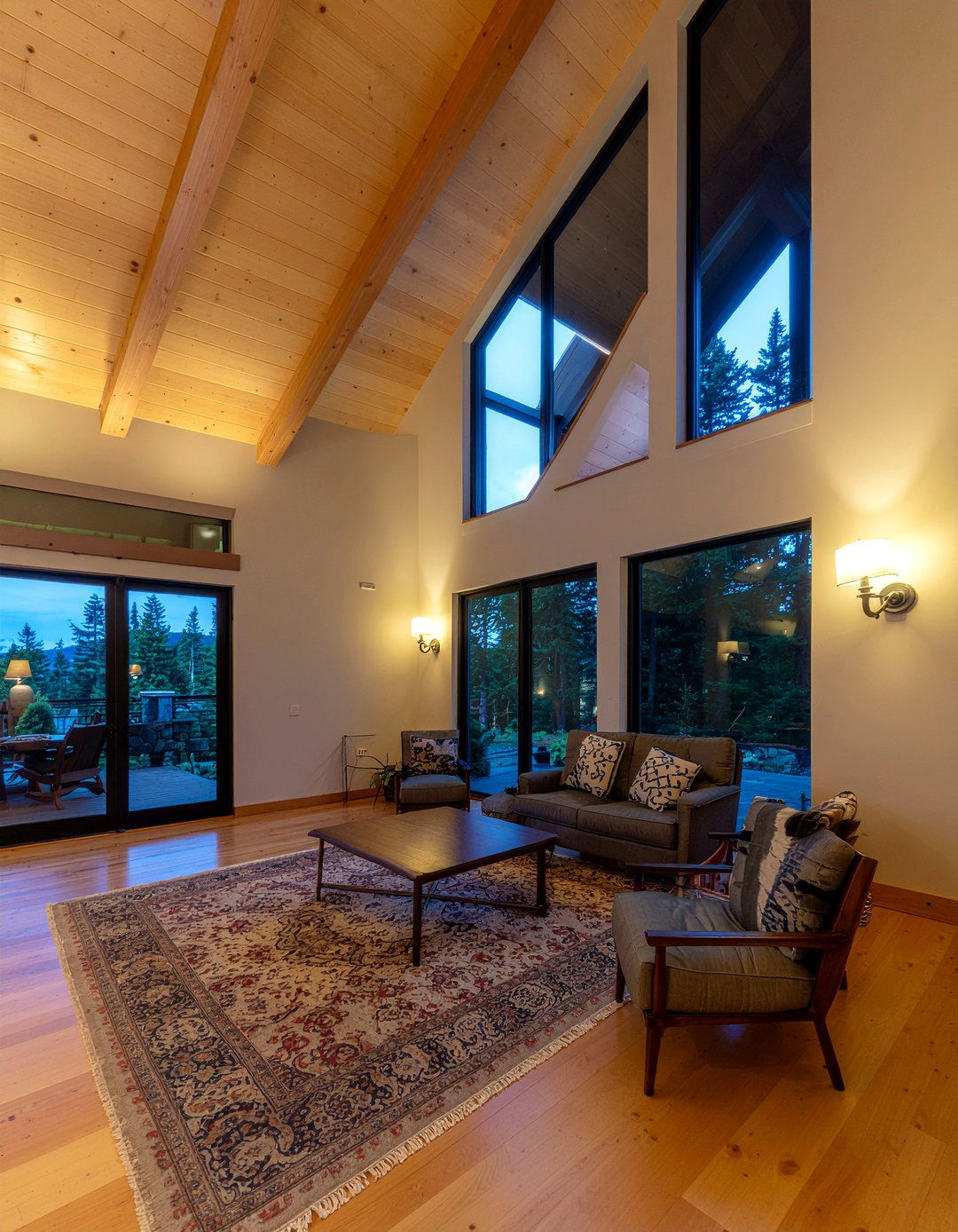 Warm Ambient Lighting - 30 lodge living room ideas