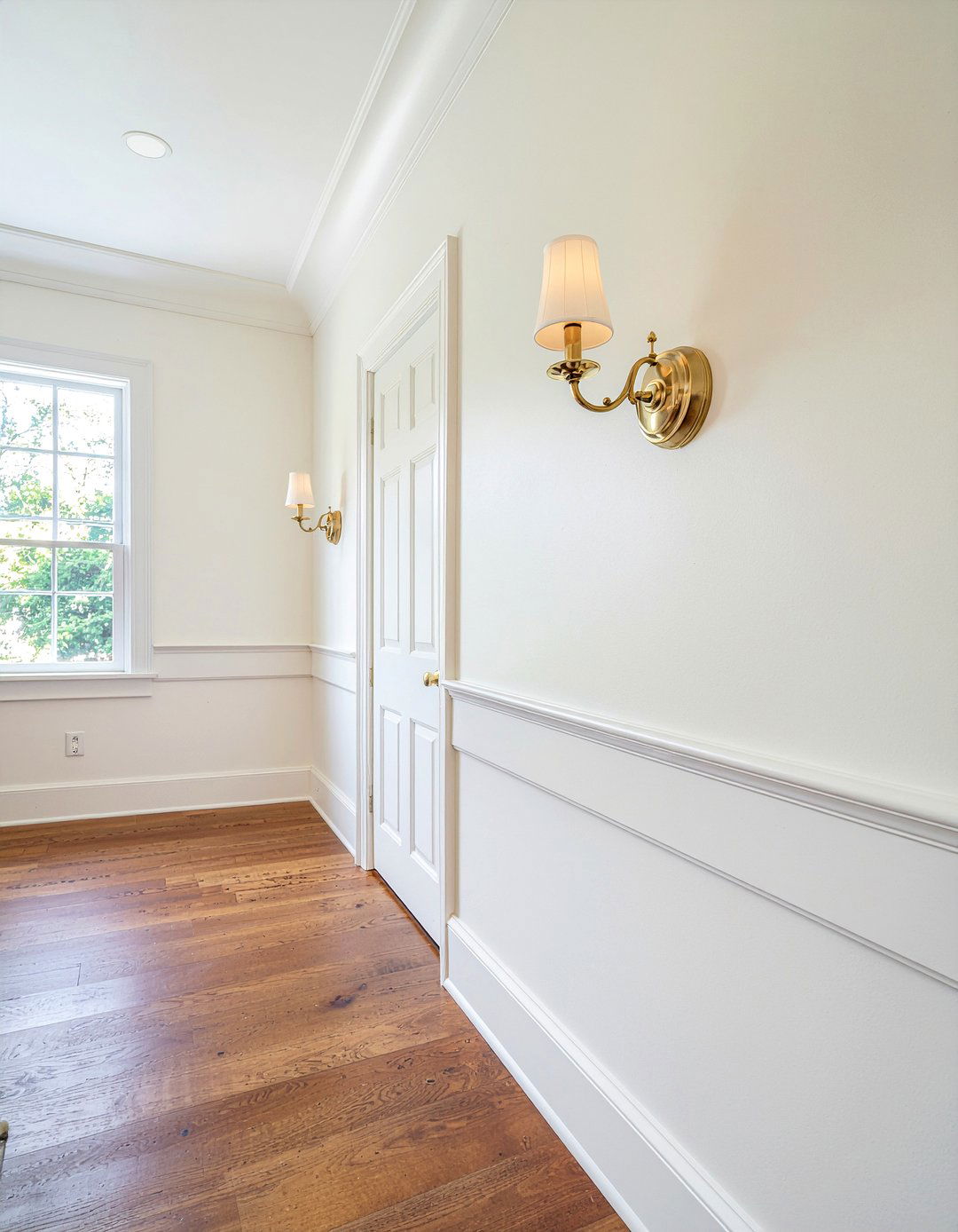 Warm white living room paint - 30 off-white living room ideas