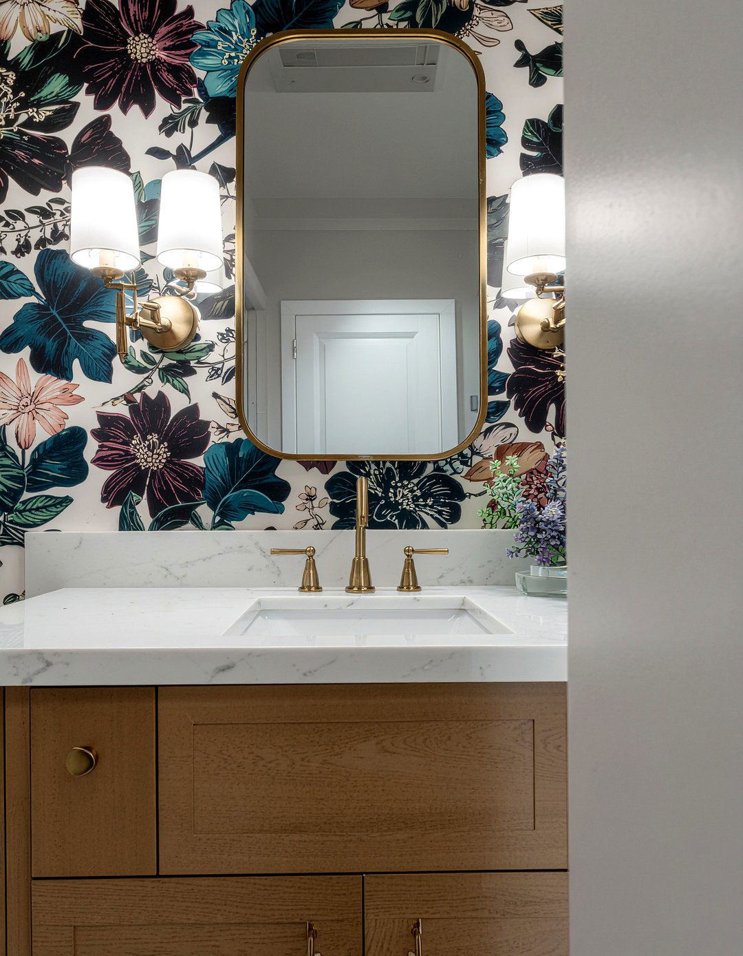 Waterproof Wallpaper - 30 bathroom material ideas