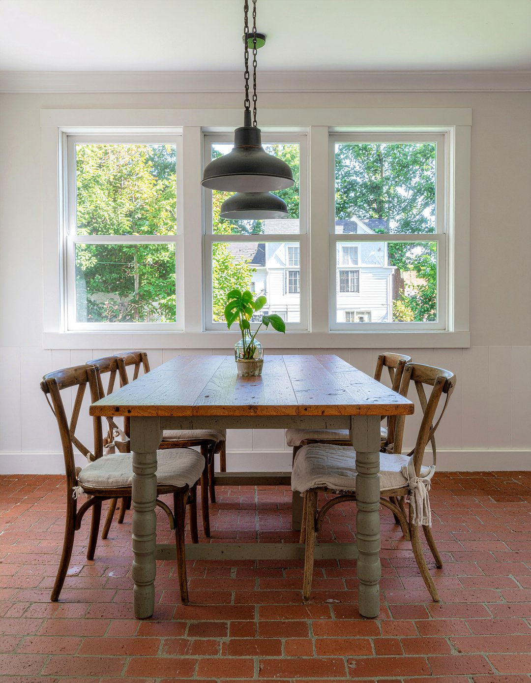 Weathered brick kitchen floor - 30 brick floor kitchen ideas