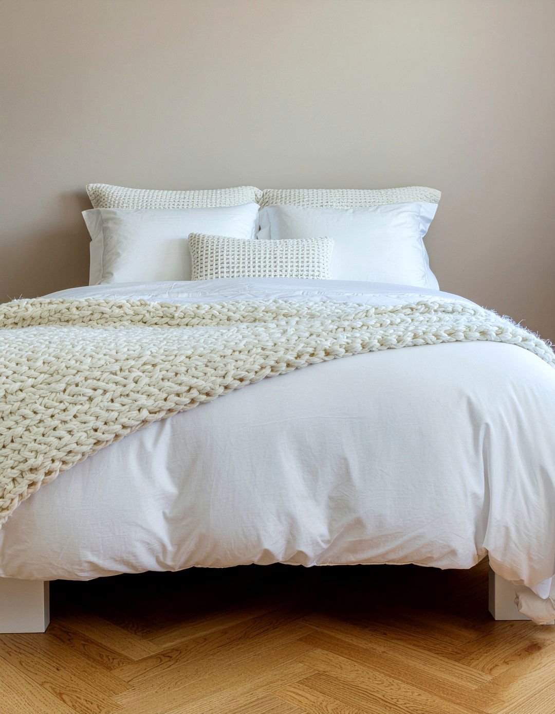 30 Creative Bedroom Bed Styling Ideas for a Designer Look