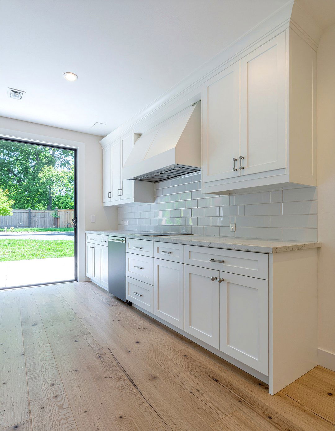 30 Butler's Pantry Dining Room Ideas for Easy Entertaining