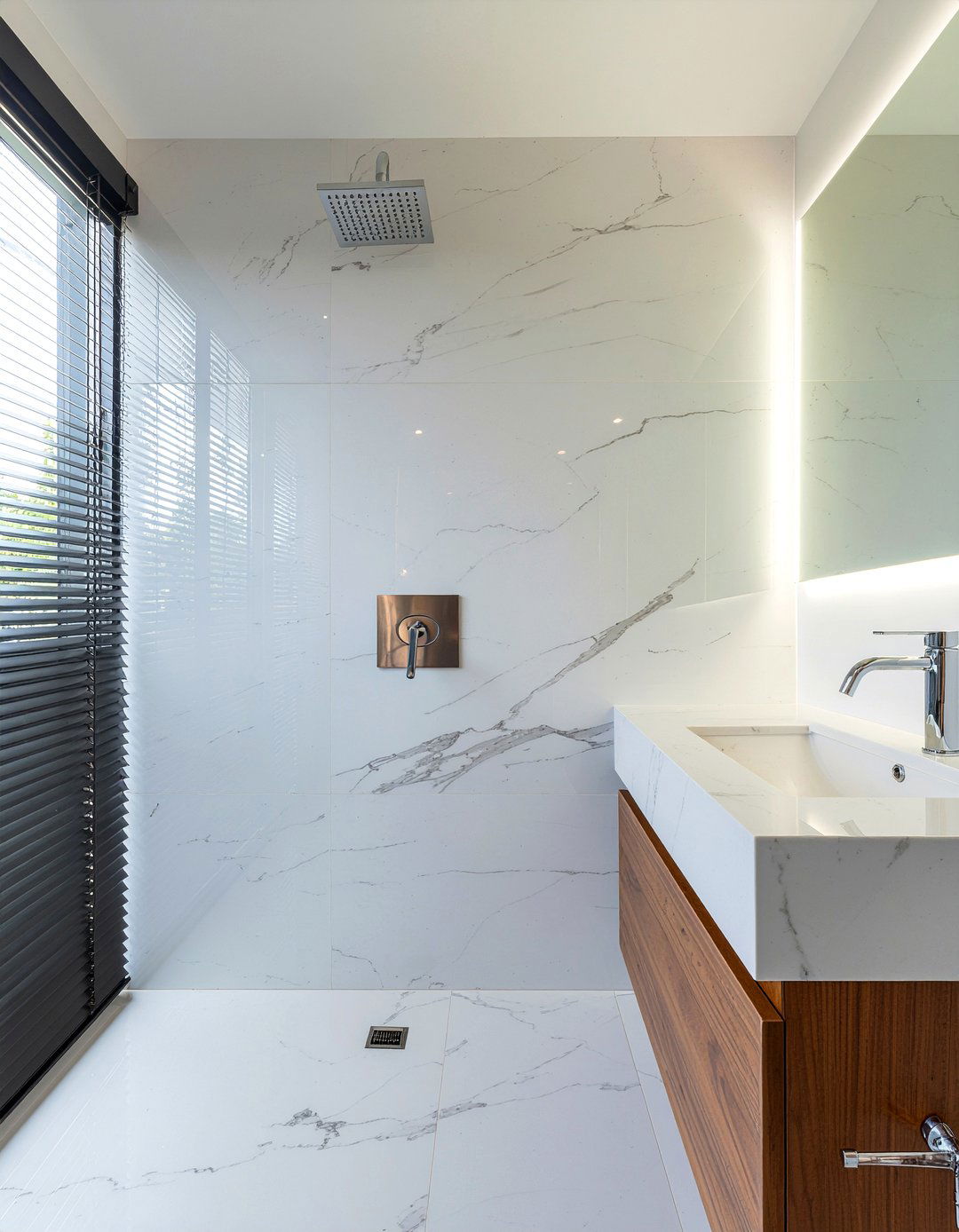 White Macaubas Quartzite Bathroom - 30 quartzite bathroom ideas