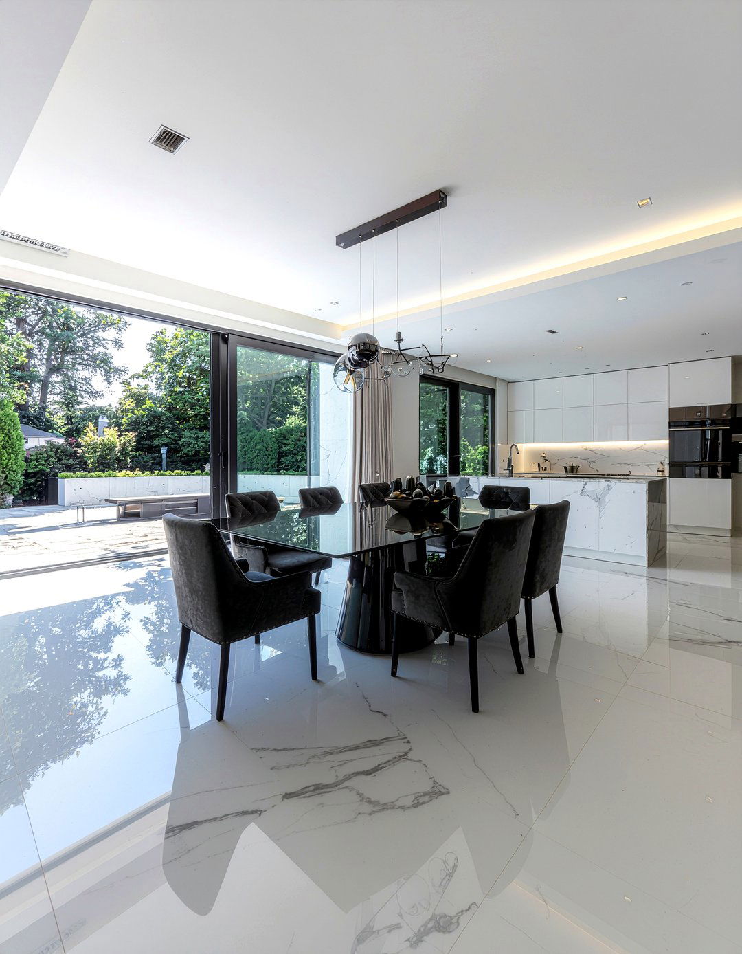 White Marble Floor - 30 black and white dining room ideas