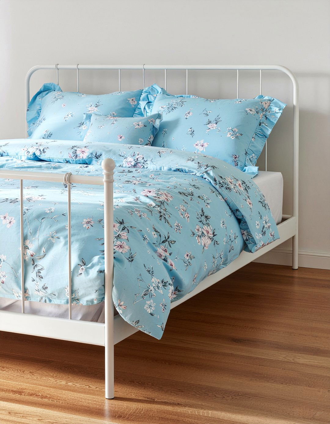 White Metal Headboard - 30 bedroom metal headboards