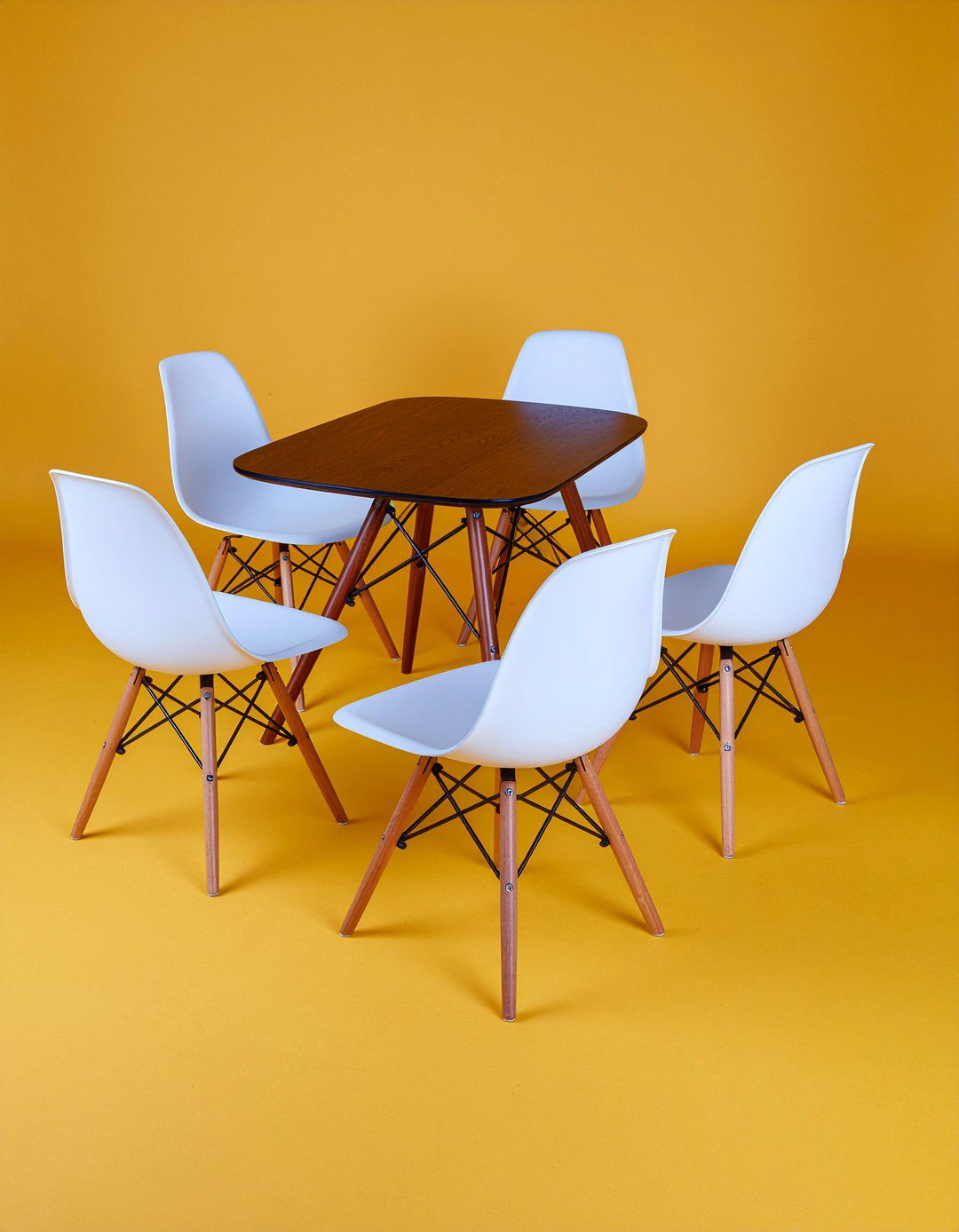 White Mid Century Chairs - 30 black and white dining room ideas