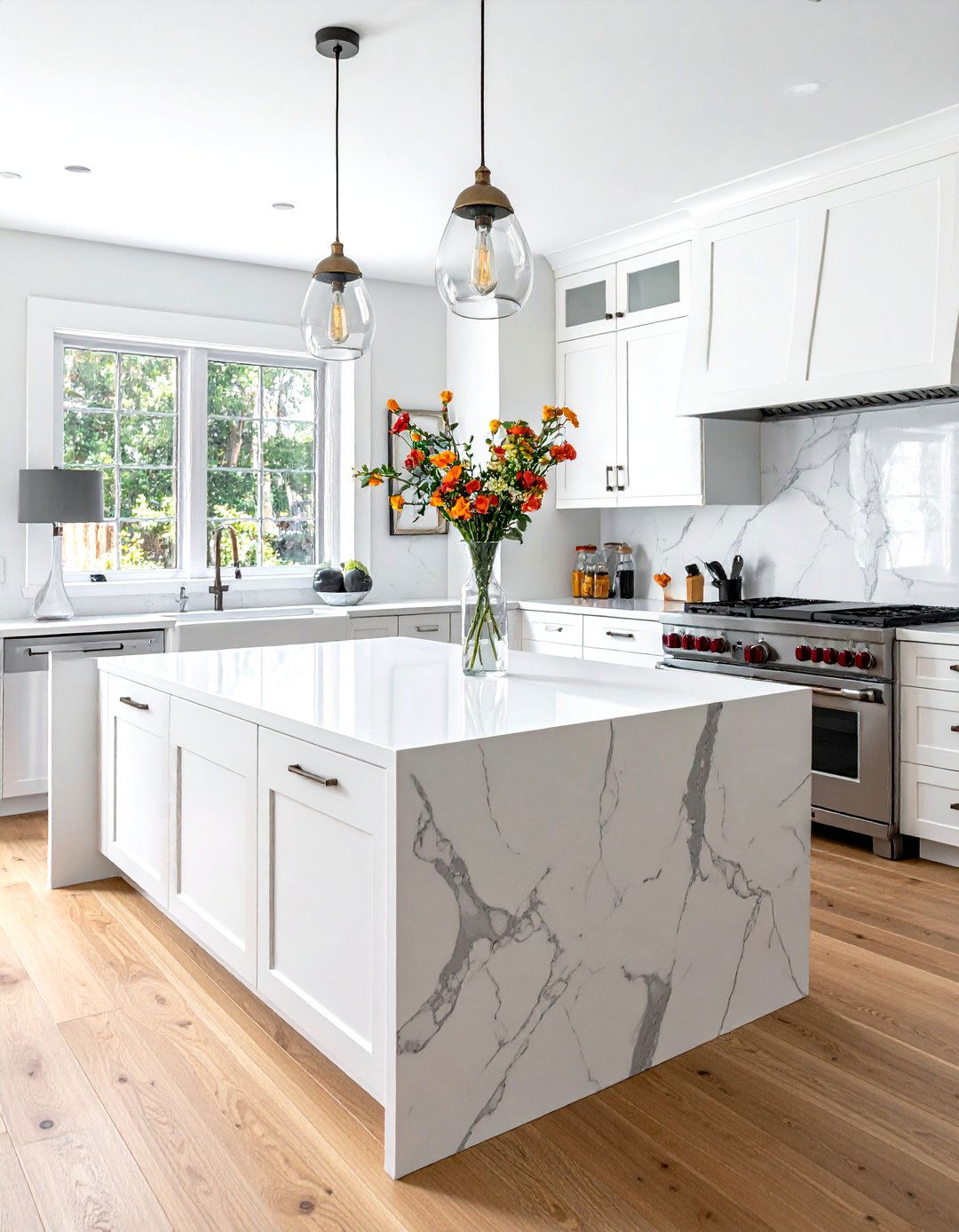 White Quartz Countertop - 30 white kitchen ideas