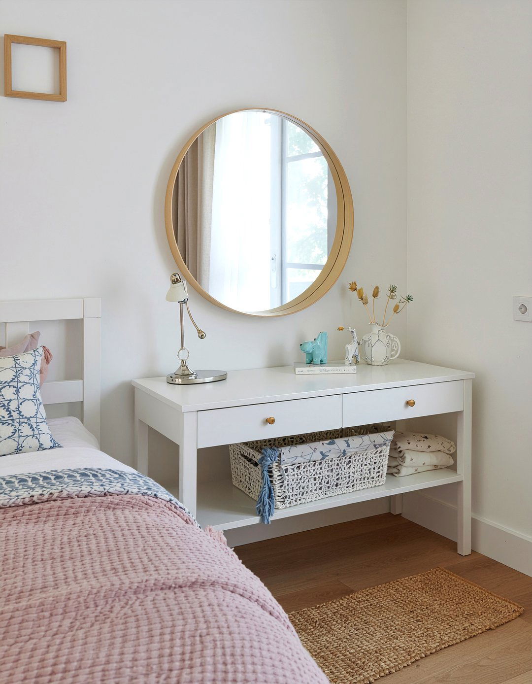 White Round Mirror Nursery Bedroom - 30 bedroom round mirrors
