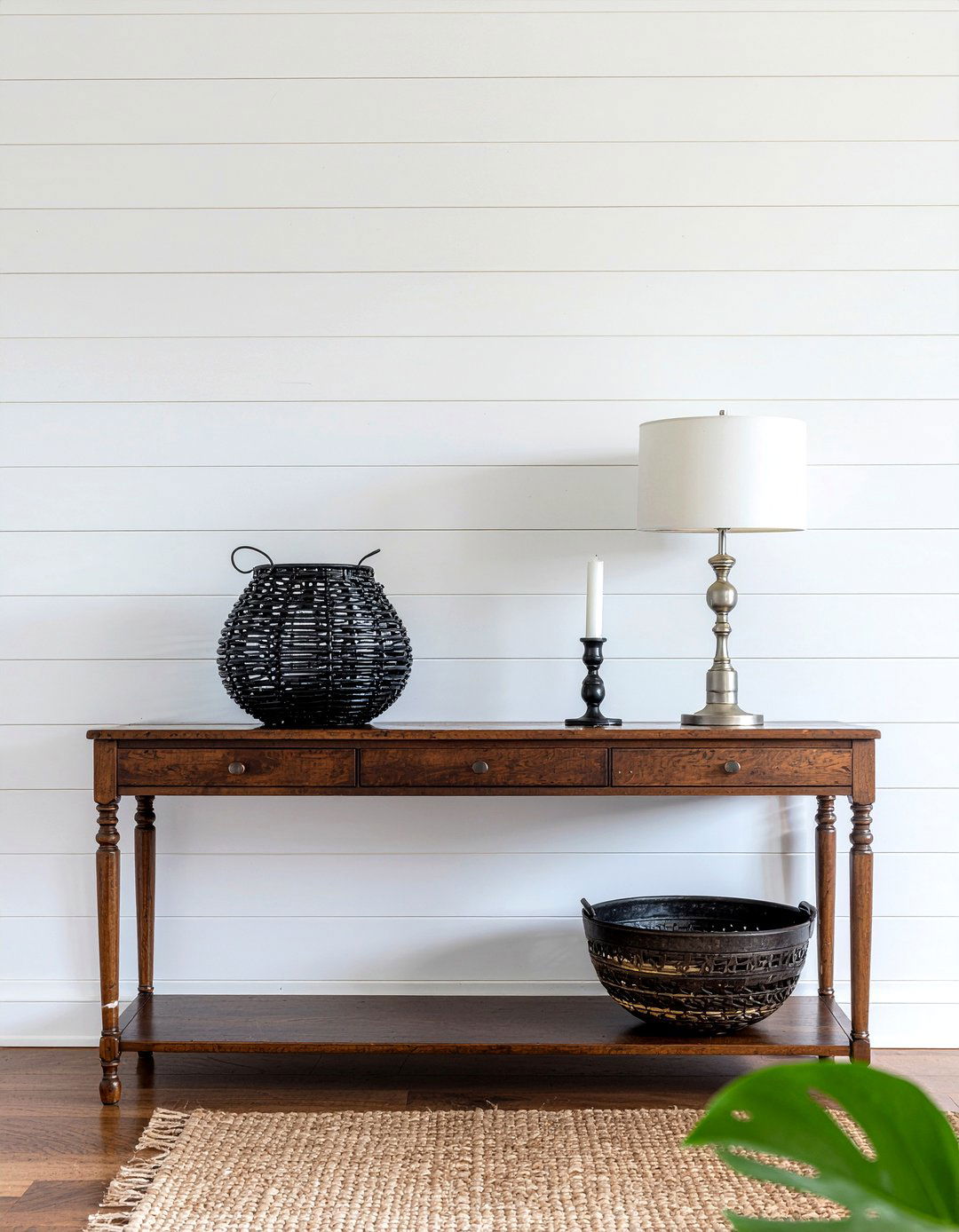 White Shiplap Wall Panel - 30 rustic chic dining room ideas