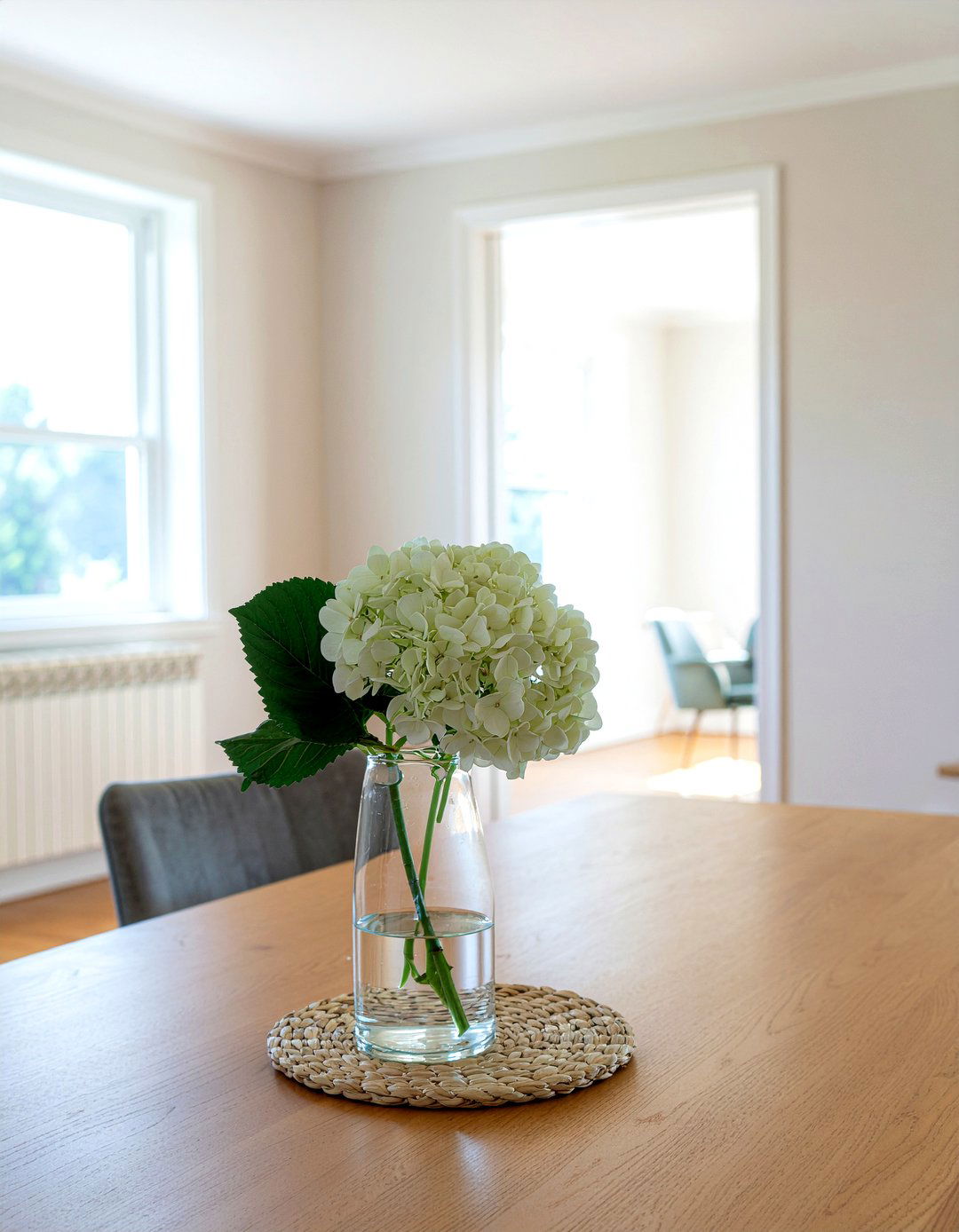 White Silk Hydrangeas - 30 dining room faux flower ideas